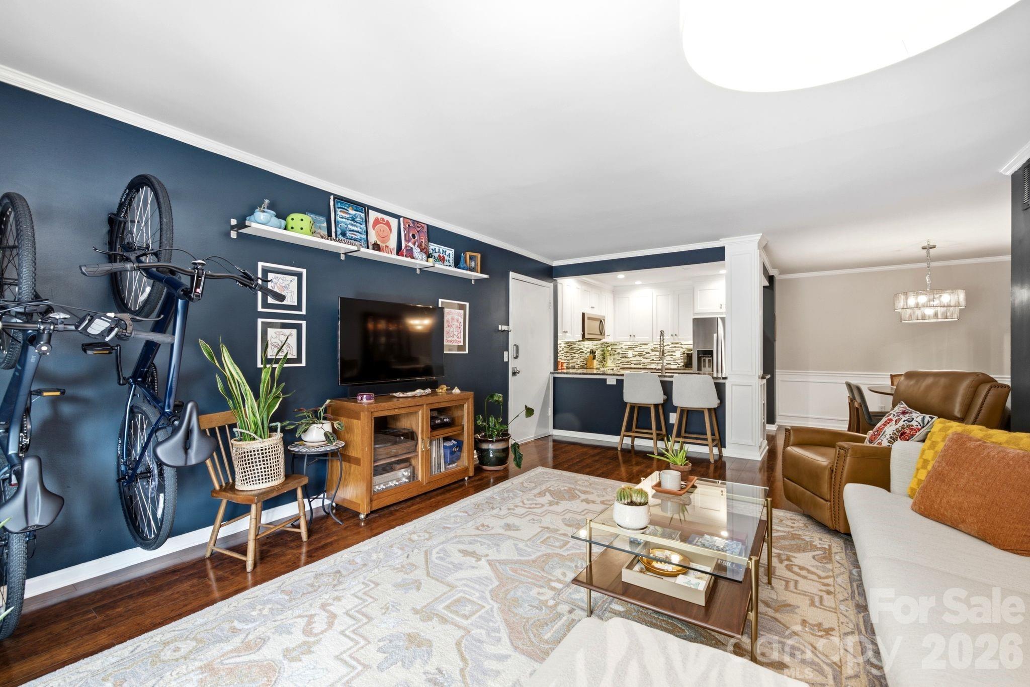 4739 Hedgemore Drive Unit H Property Photo 4