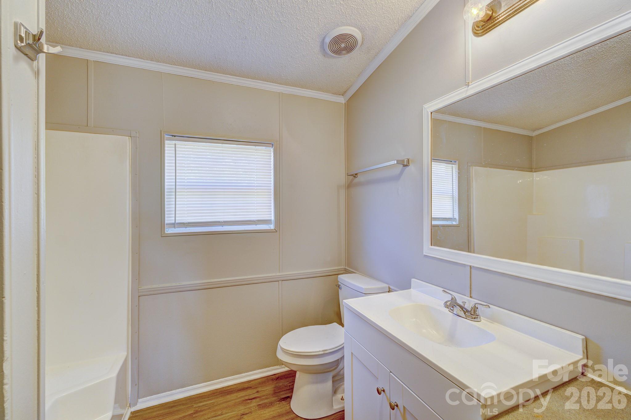 109 Indian Creek Drive Property Photo 10