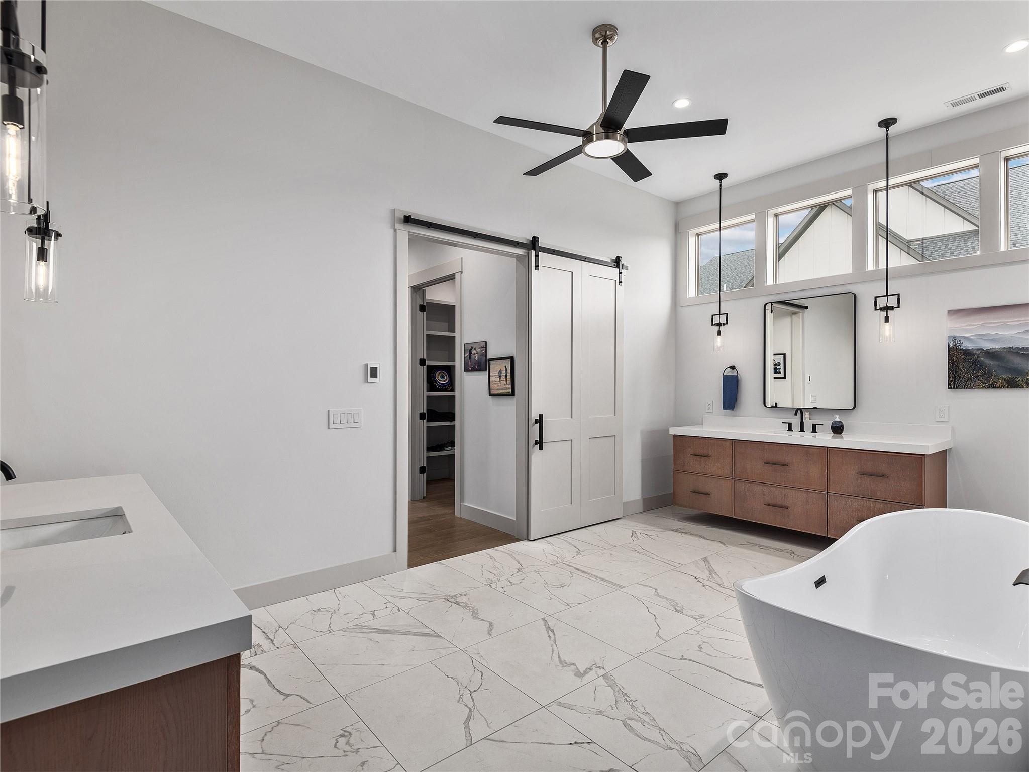 696 Daniel Circle Drive Property Photo 18