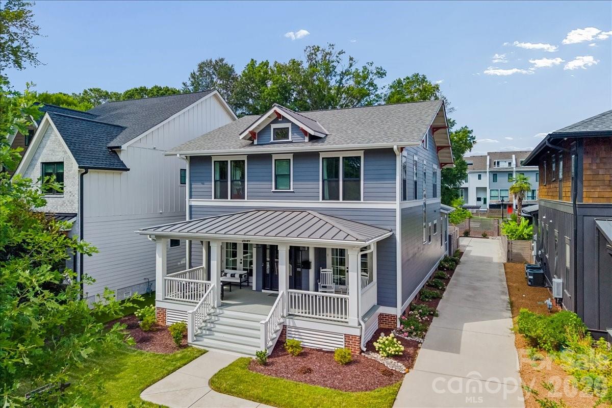 2649 Chesterfield Avenue Property Photo 1
