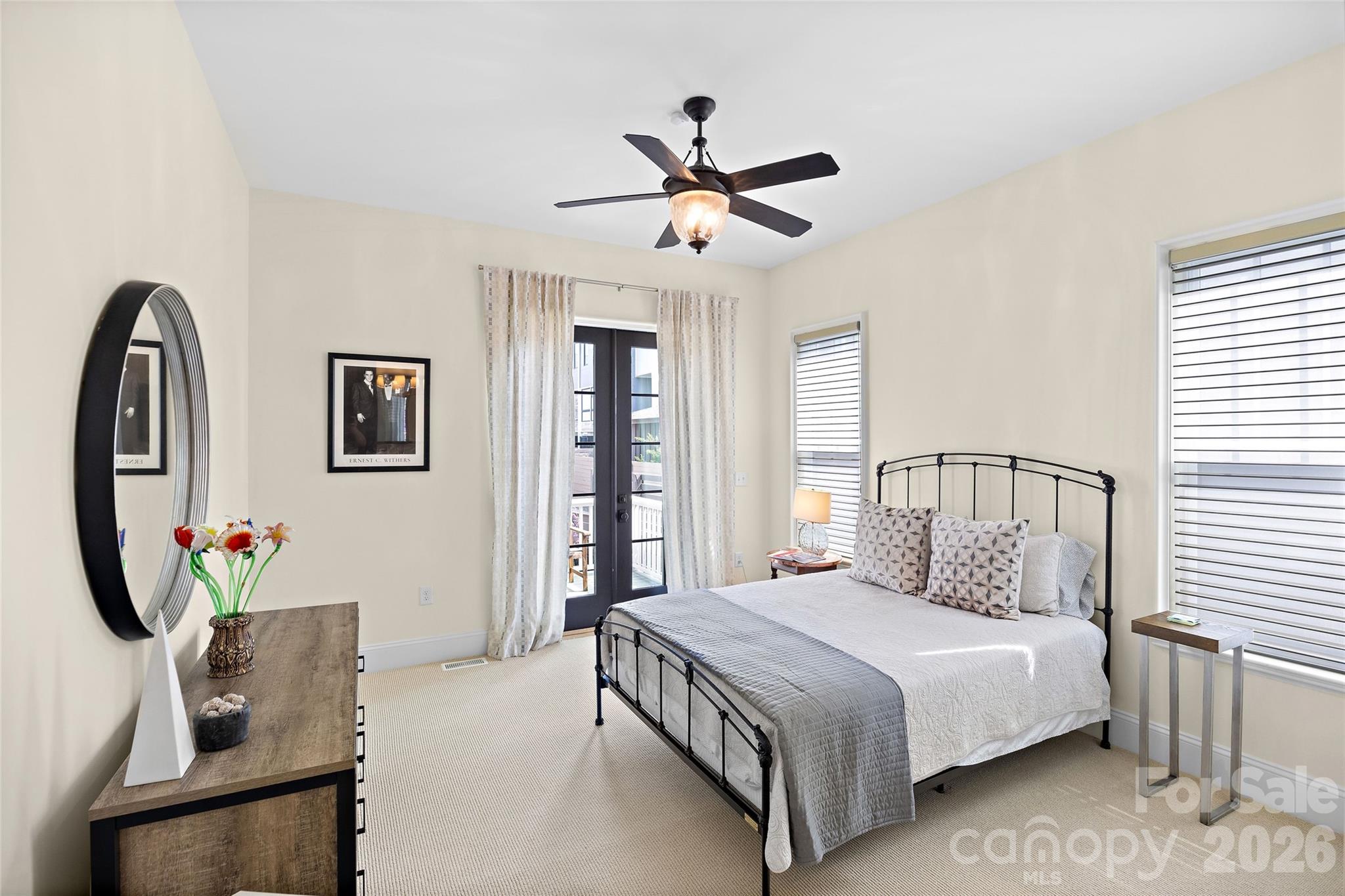 2649 Chesterfield Avenue Property Photo 18