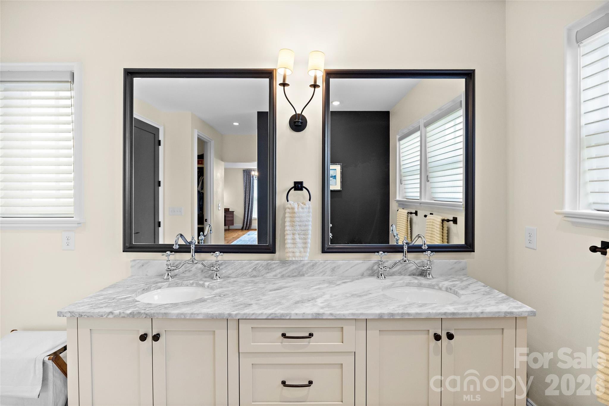 2649 Chesterfield Avenue Property Photo 25