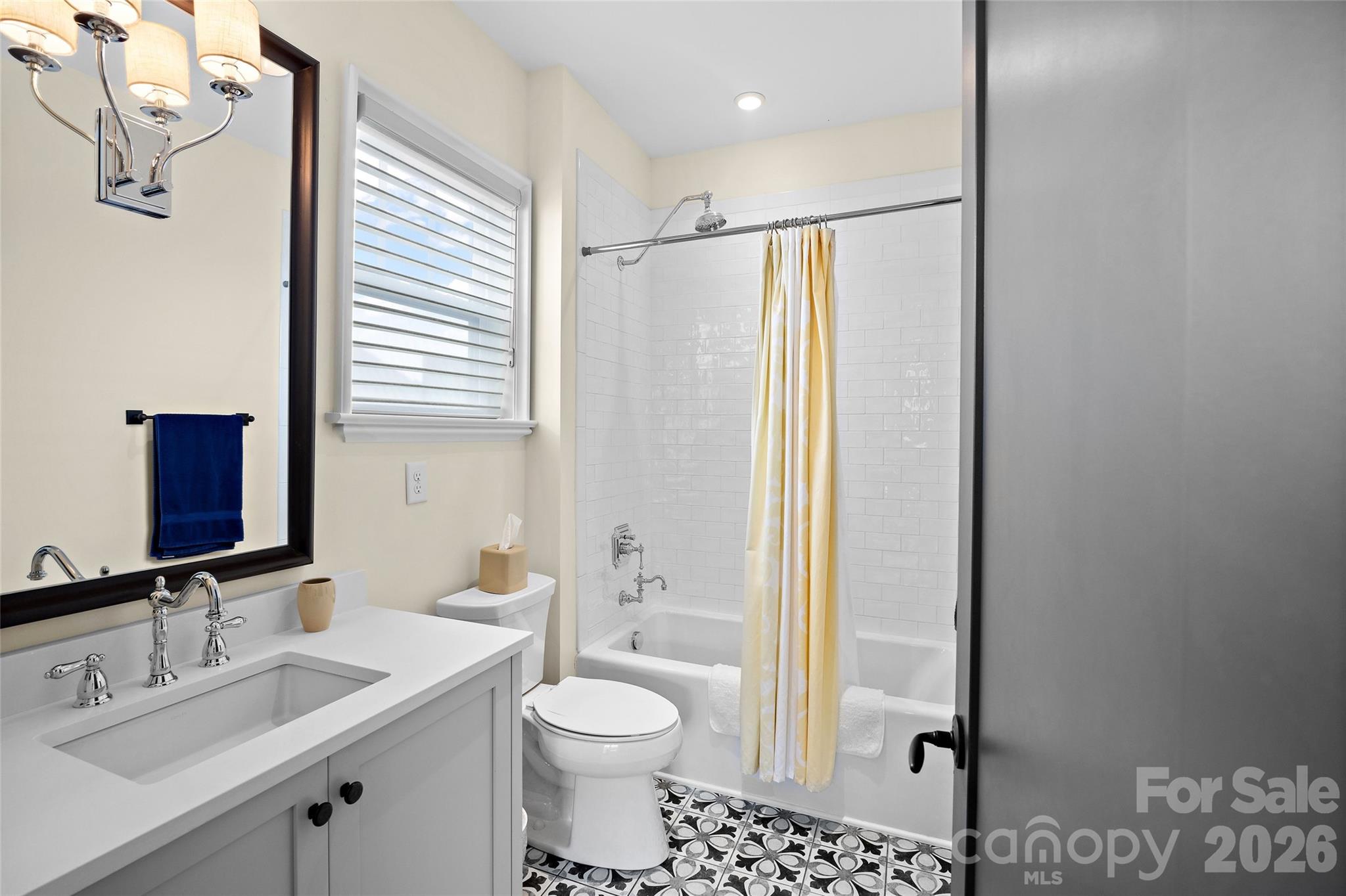 2649 Chesterfield Avenue Property Photo 30