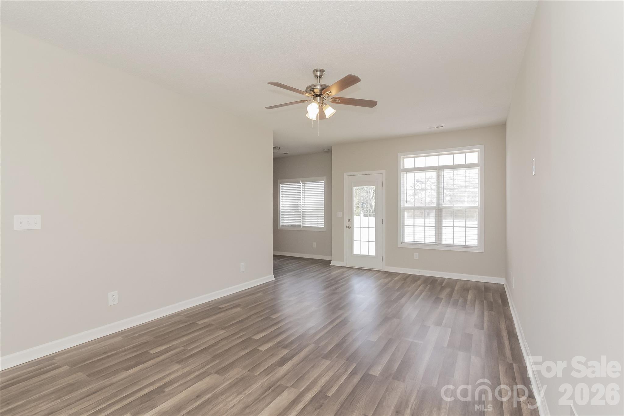 104 Lenox Lane Property Photo 11