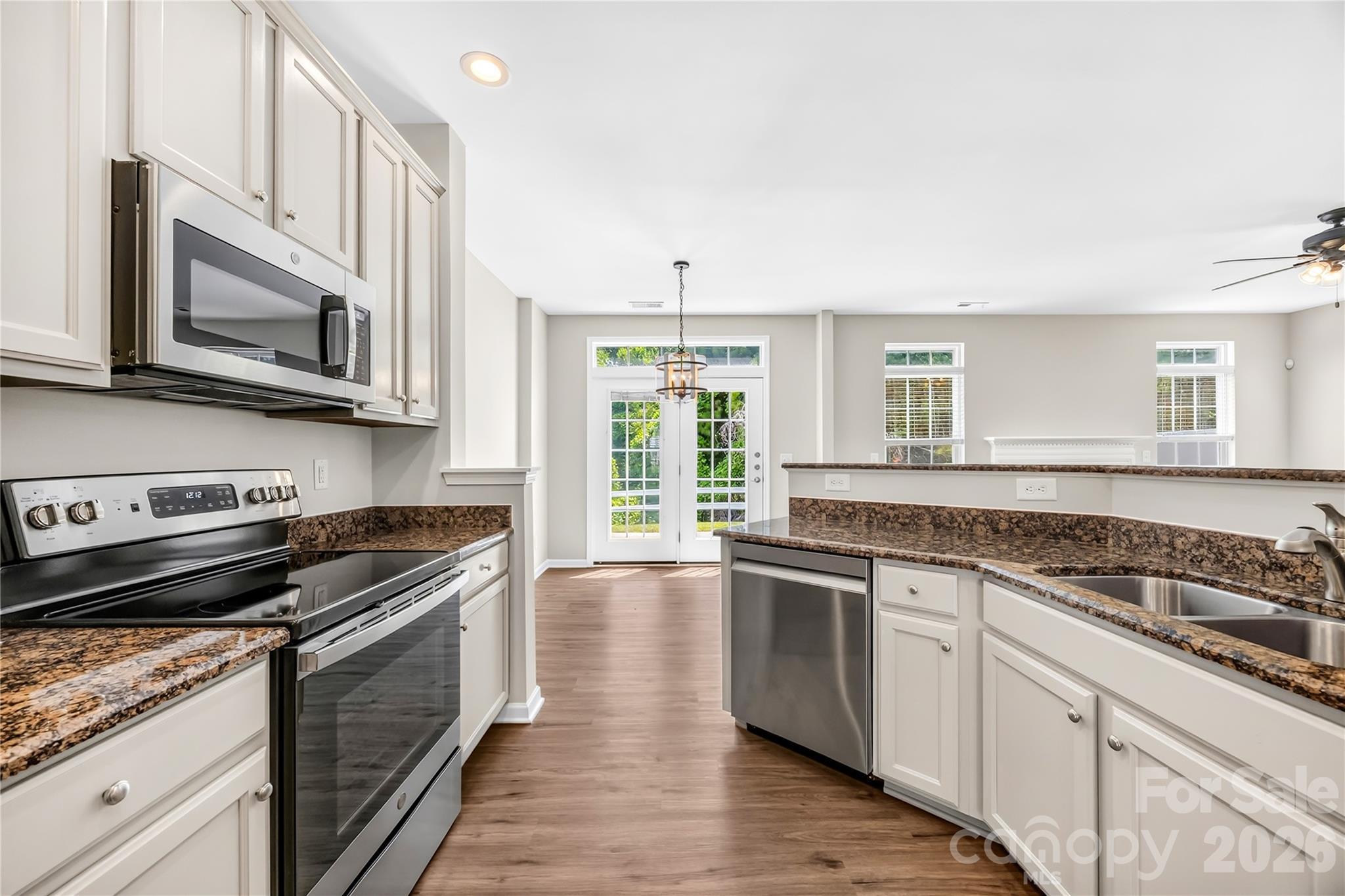 753 Prospect Lane Property Photo 4