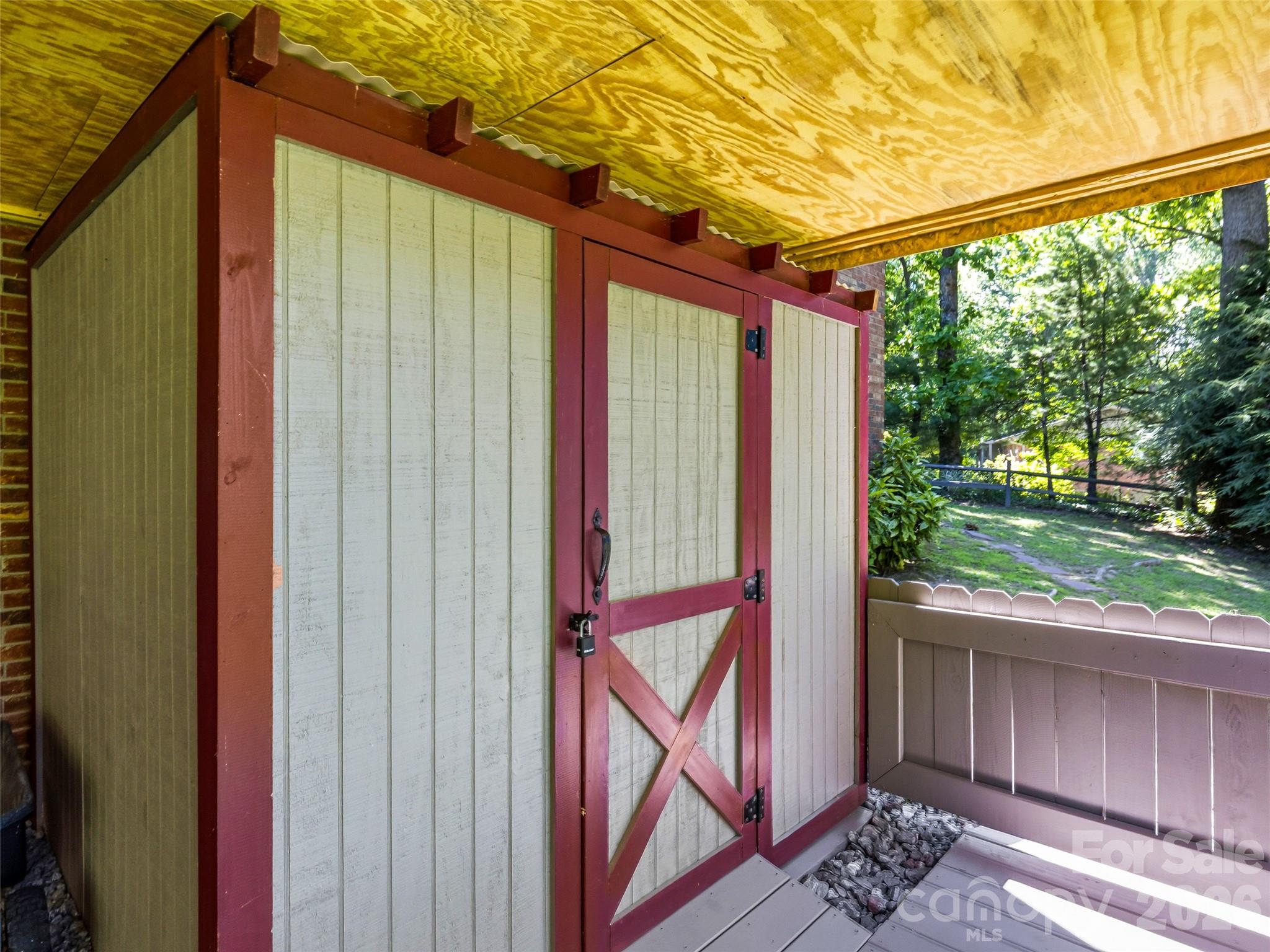 518 Starmount Lane Property Photo 44