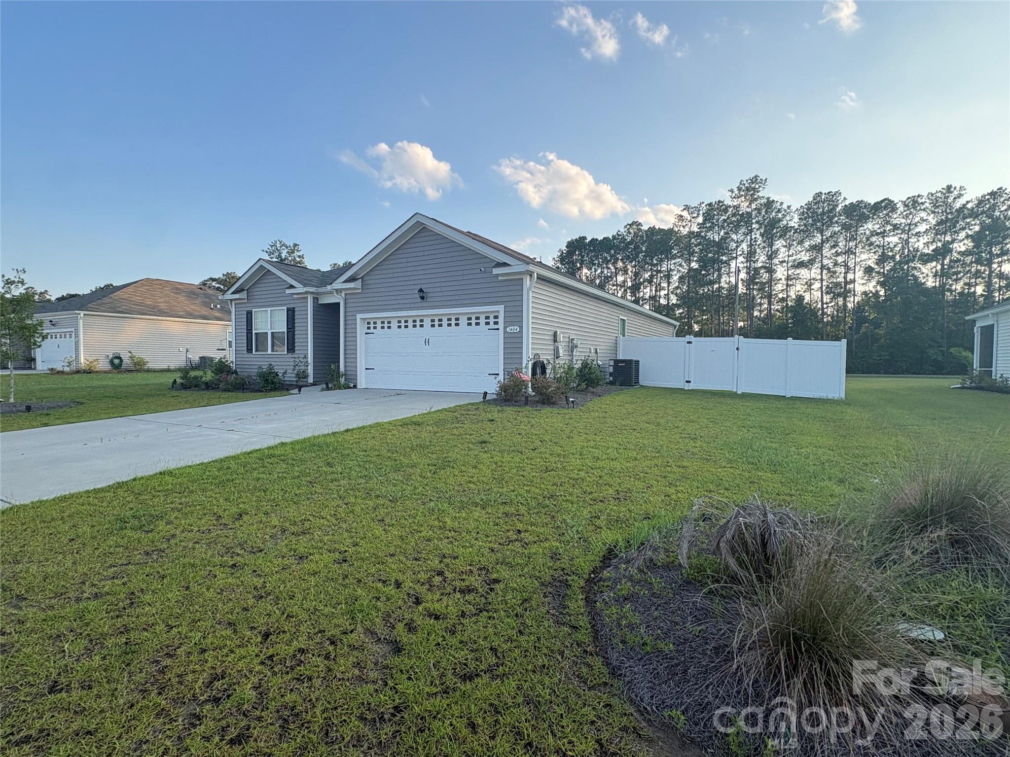 1404 Greenock Lane Property Photo 2