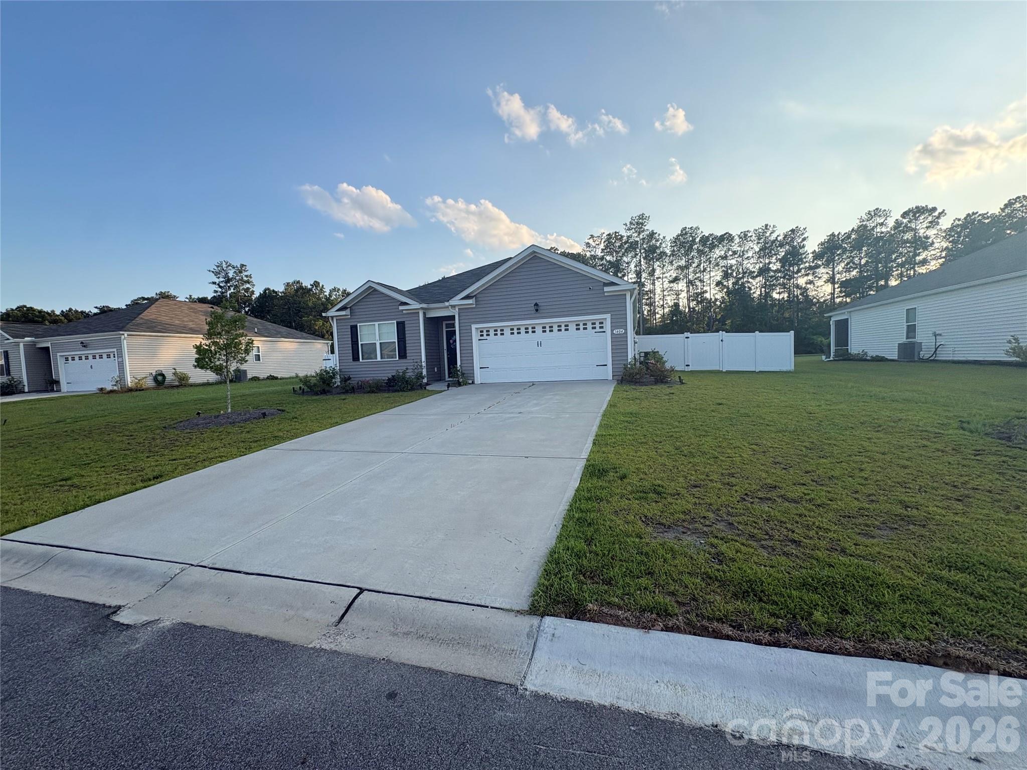 1404 Greenock Lane Property Photo 3
