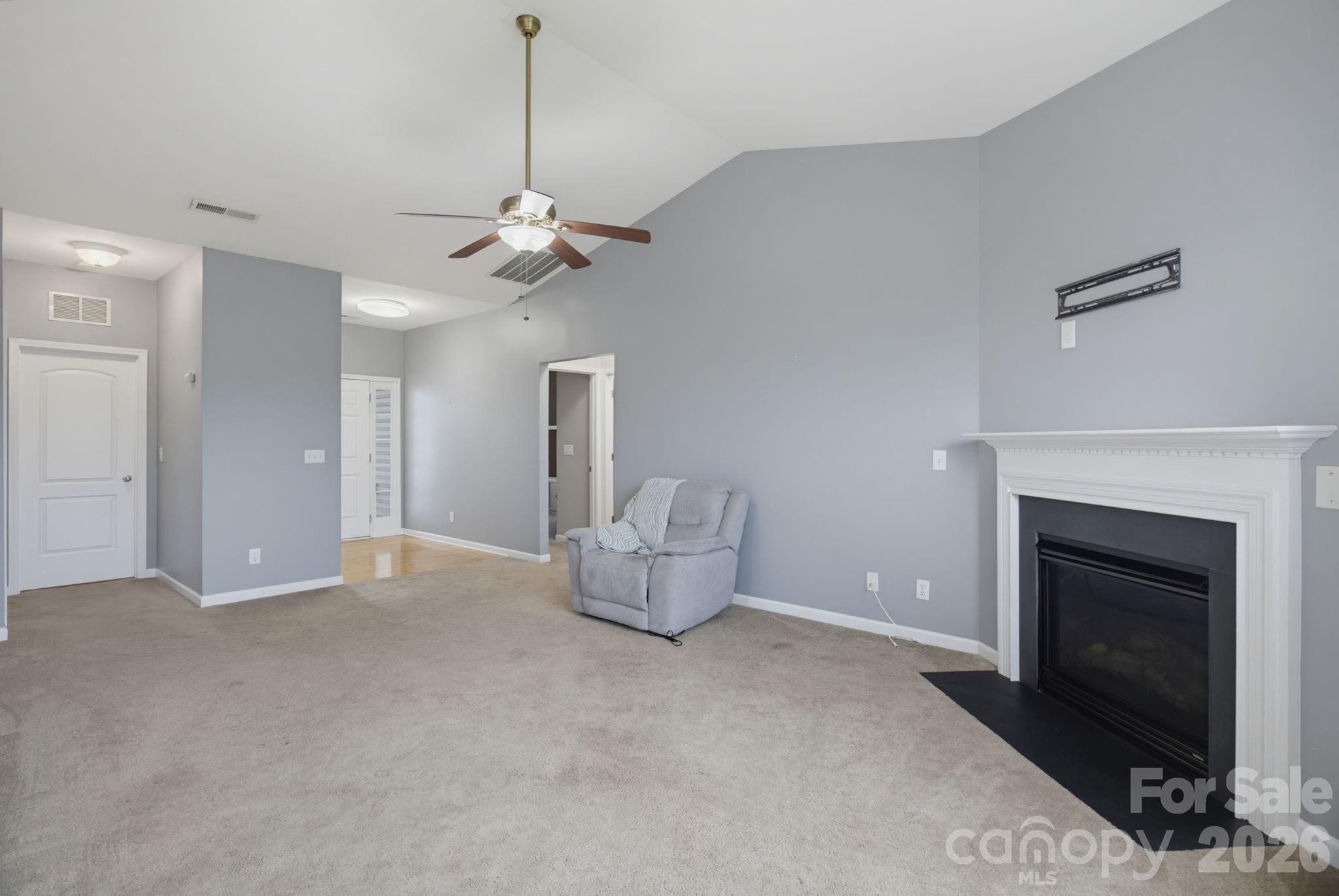 119 Maryland Drive Property Photo 9