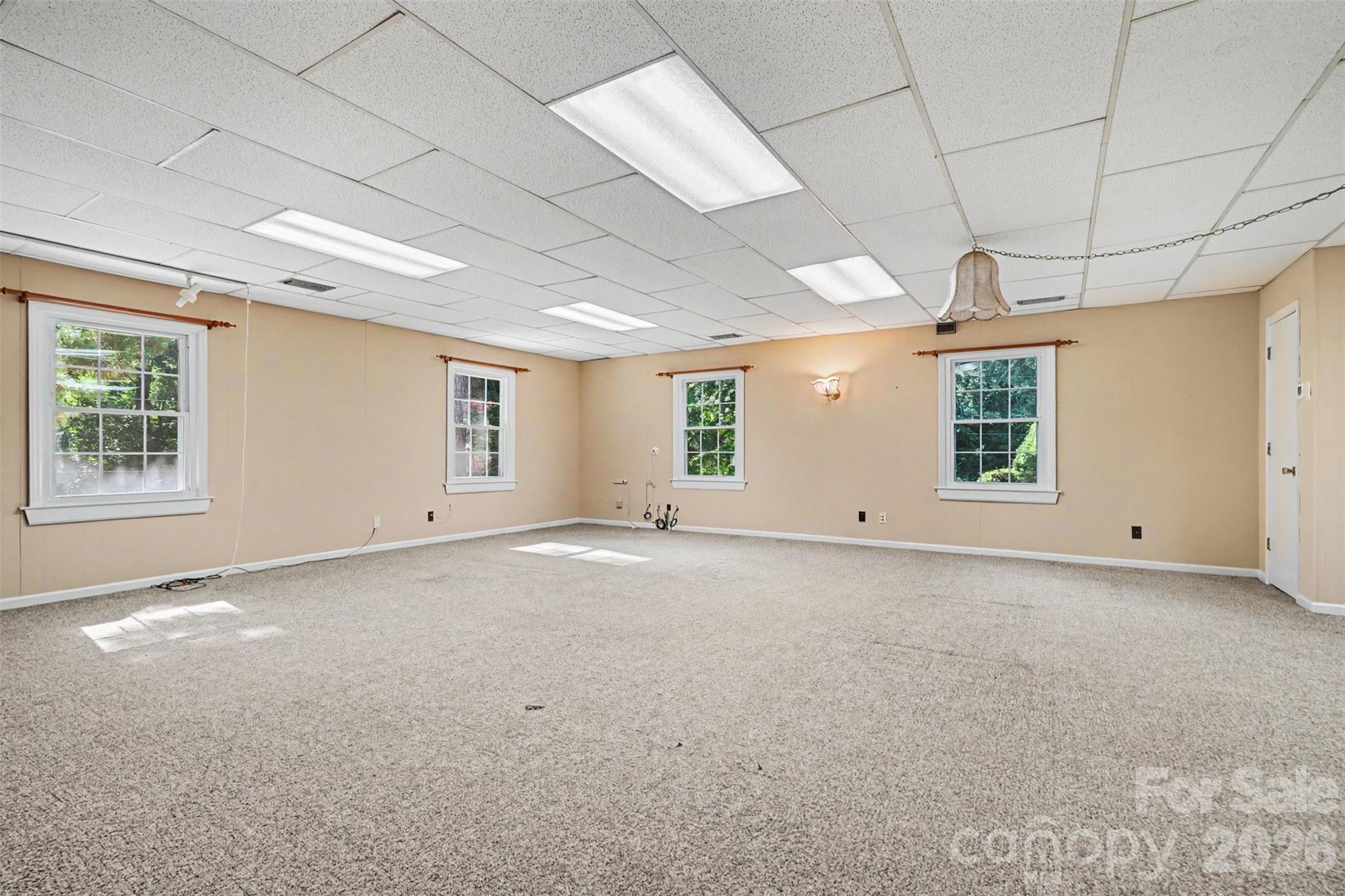 512 Guilford Road Property Photo 10