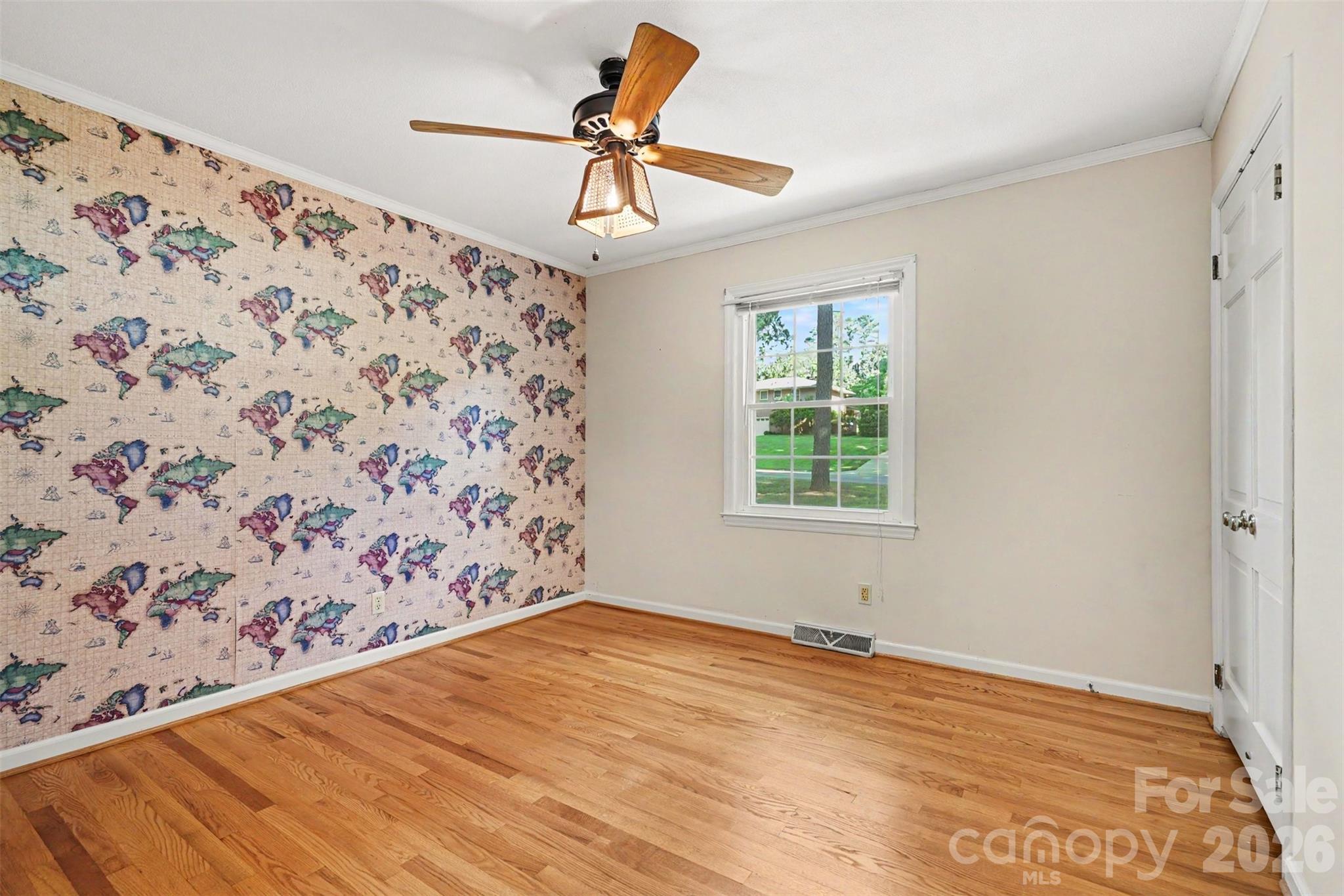 512 Guilford Road Property Photo 14
