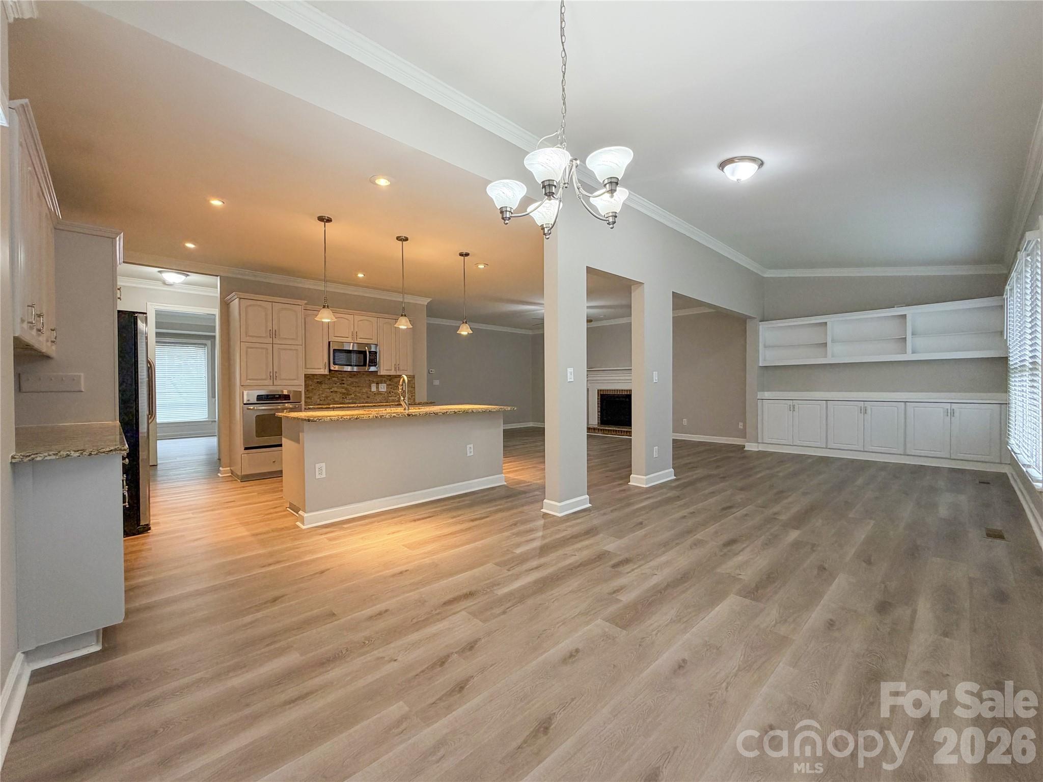 6930 Royce Court Property Photo 8