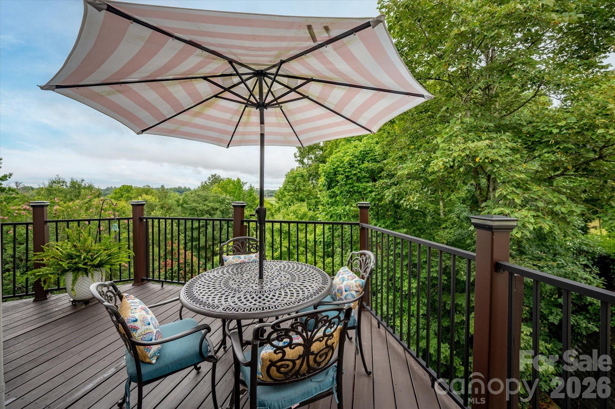 6812 Linkside Court Property Photo 12