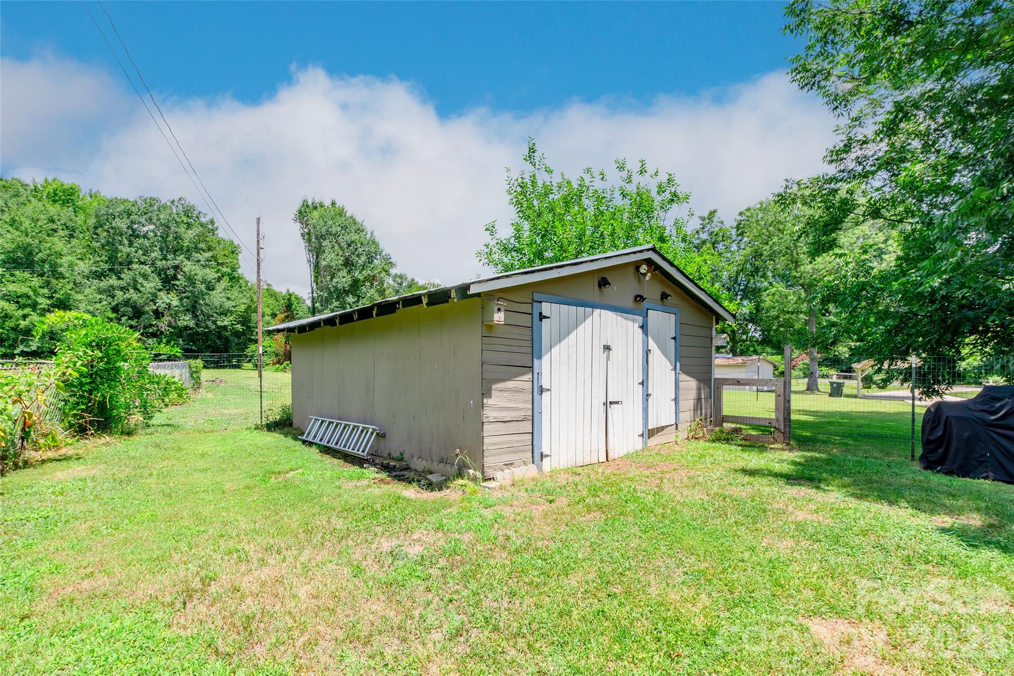 711 Linwood Road Property Photo 26