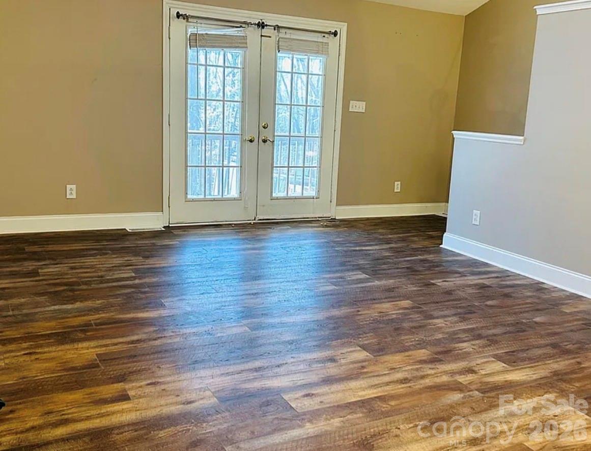 9126 S Providence Road Property Photo 10