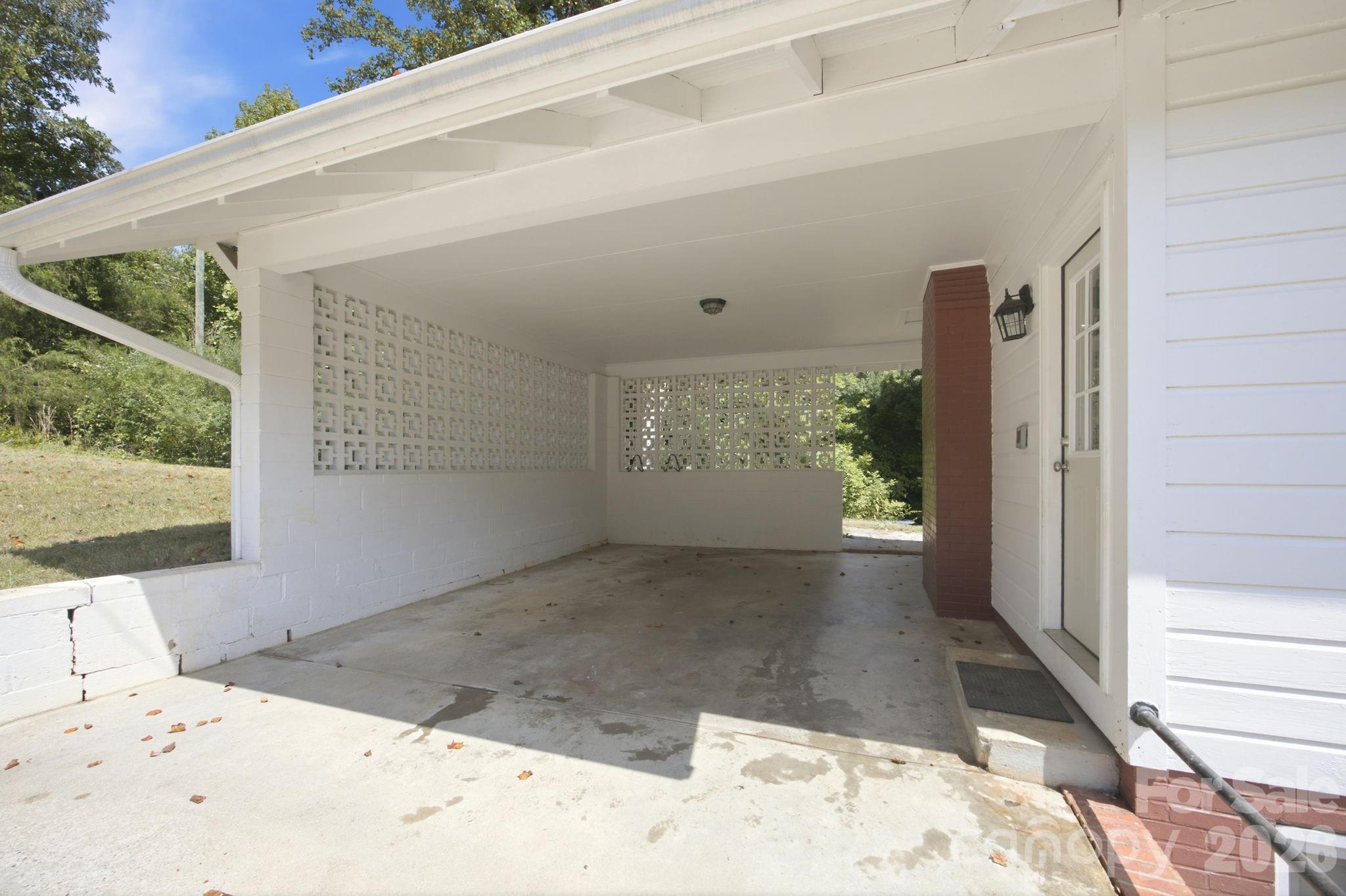 661 Lenoir Road Property Photo 8