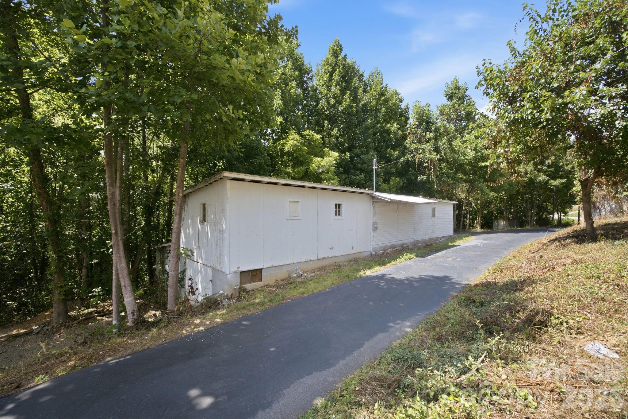 661 Lenoir Road Property Photo 13