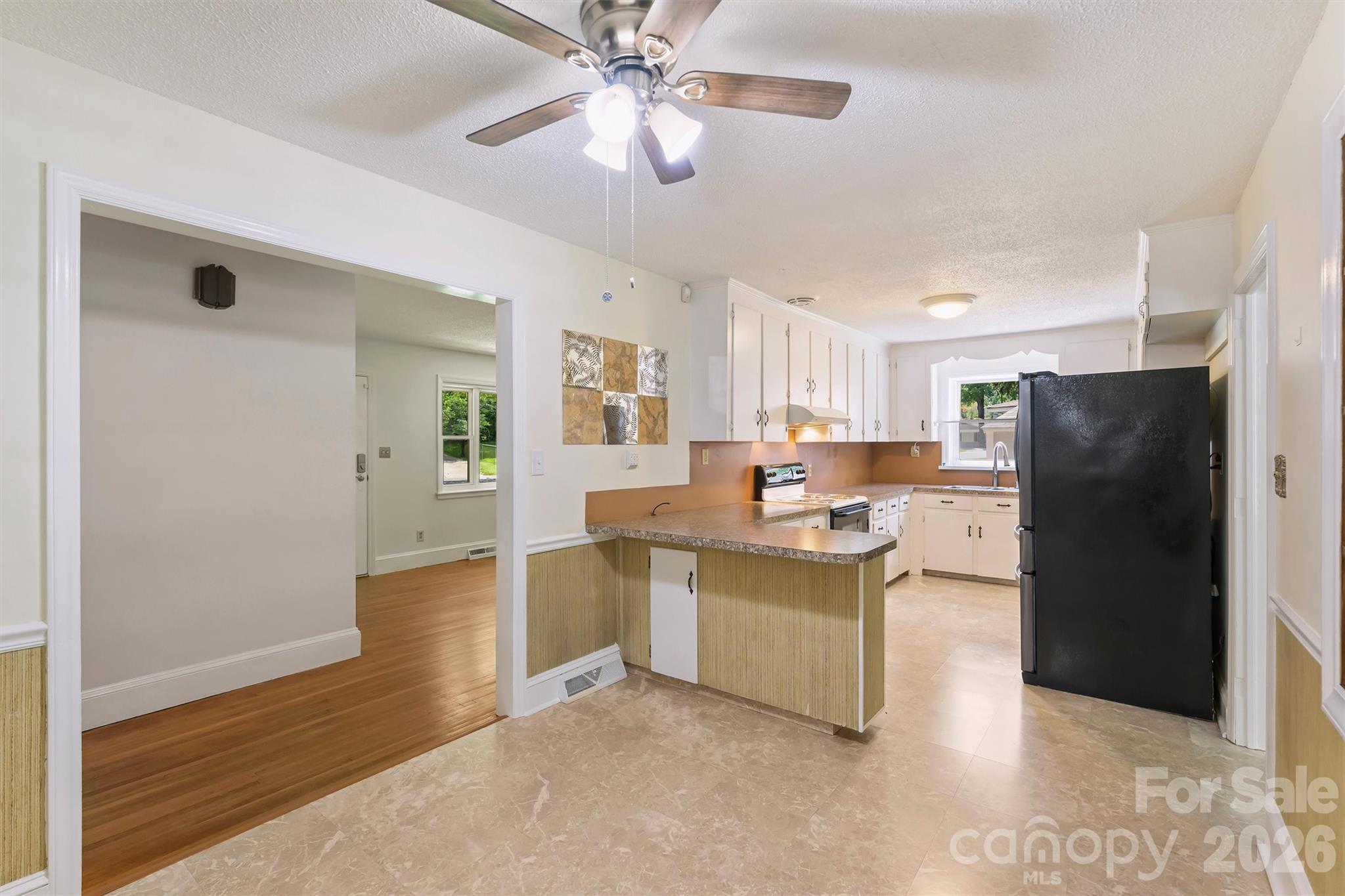 2134 Bromwich Road Property Photo 12