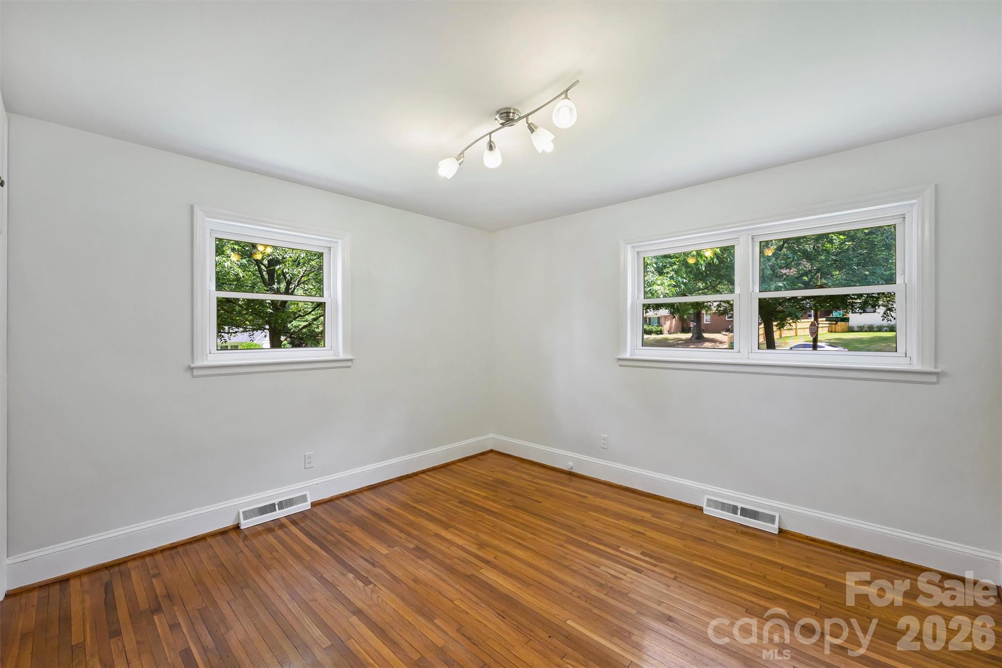 2134 Bromwich Road Property Photo 26