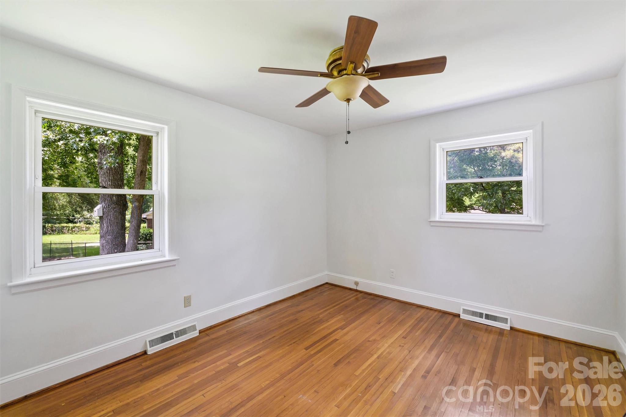 2134 Bromwich Road Property Photo 28
