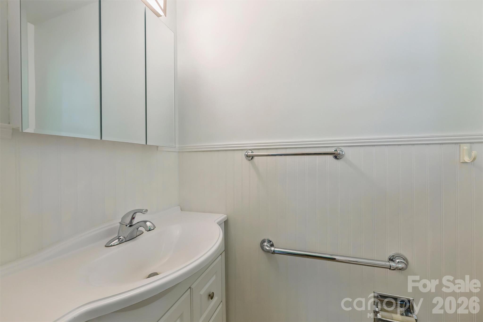 2134 Bromwich Road Property Photo 31