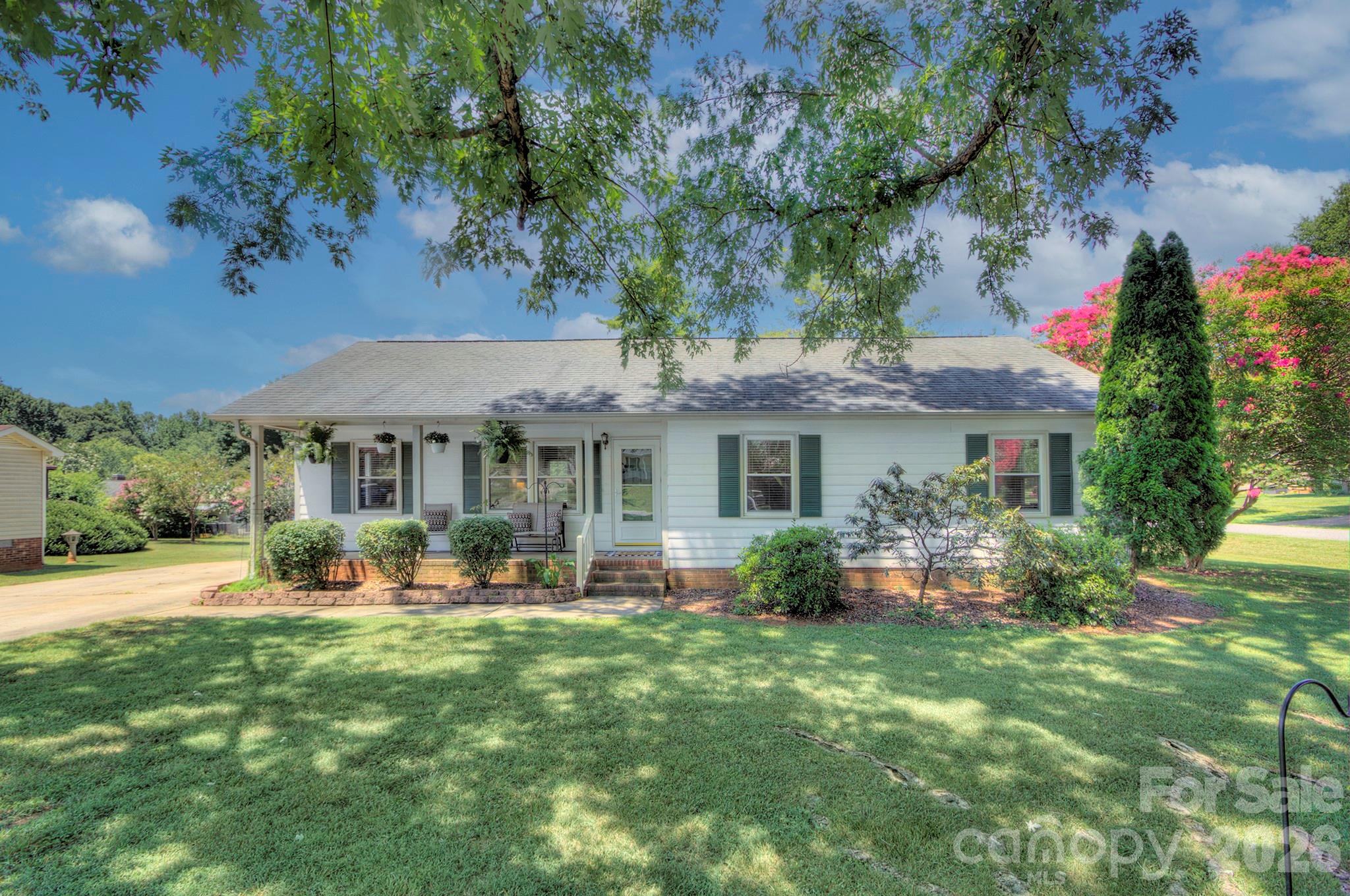 2603 Cherokee Court Property Photo 2