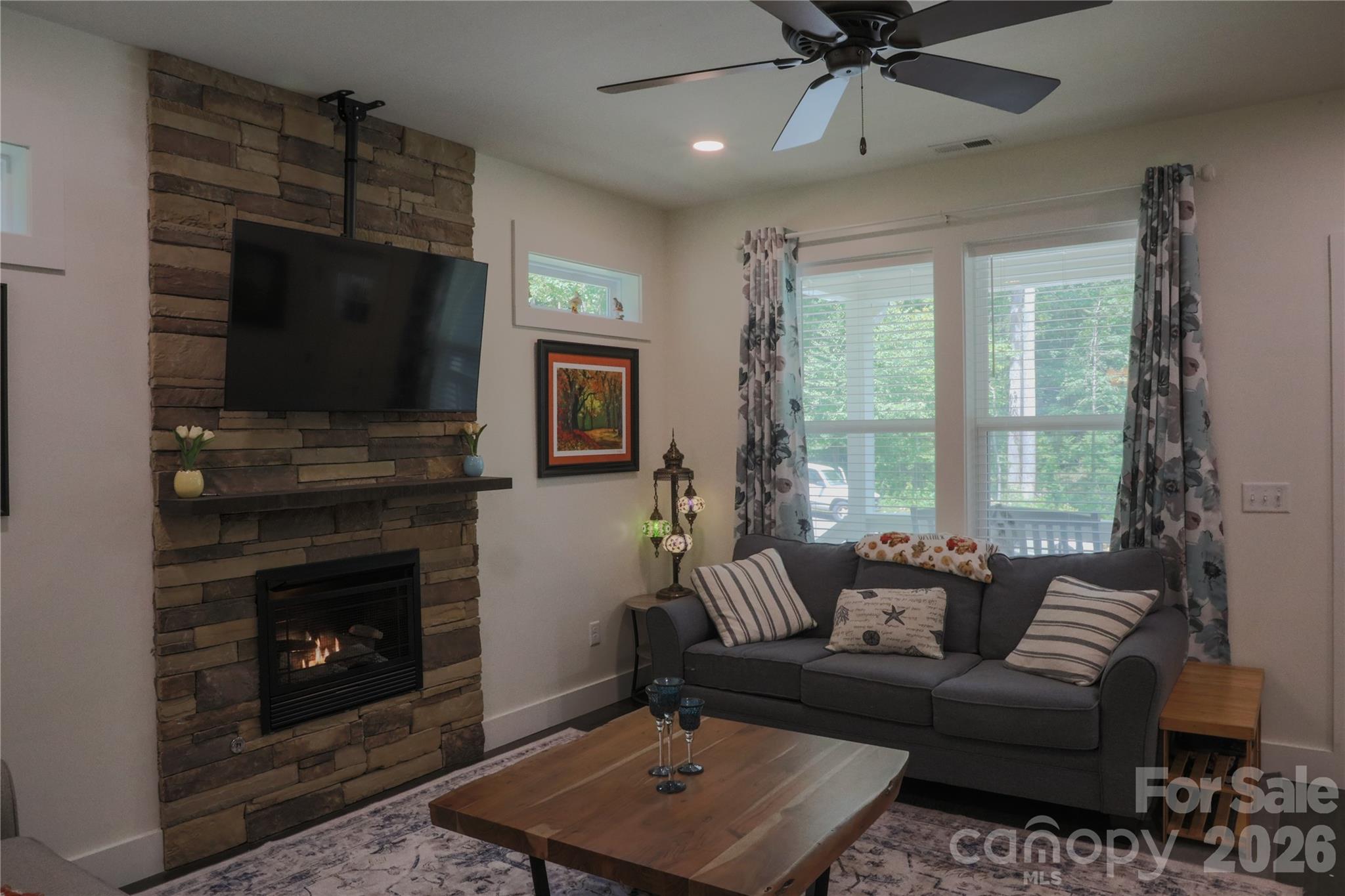 611 Twinbrook Lane Property Photo 8