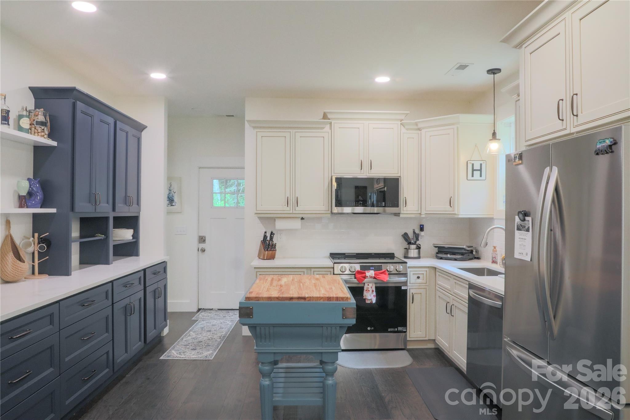 611 Twinbrook Lane Property Photo 19