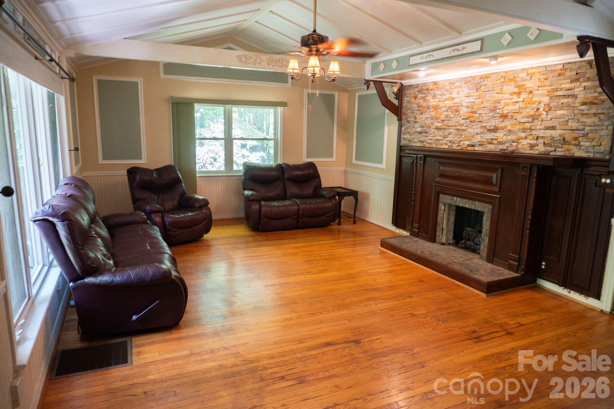 104 Ash Drive Property Photo 16