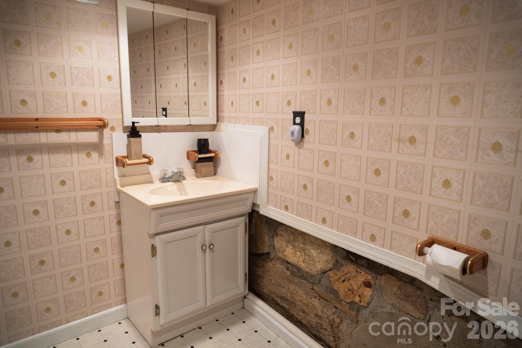 104 Ash Drive Property Photo 38
