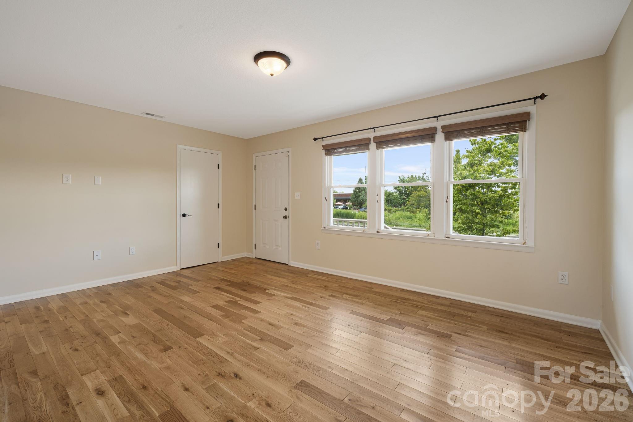 490 Ecusta Road Property Photo 7