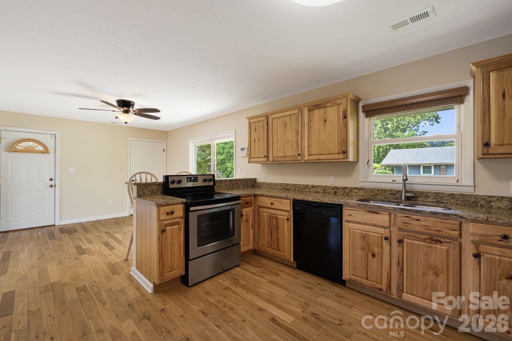 490 Ecusta Road Property Photo 12