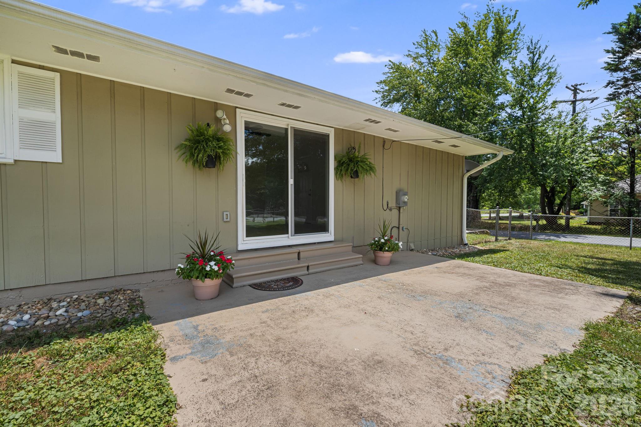 490 Ecusta Road Property Photo 20