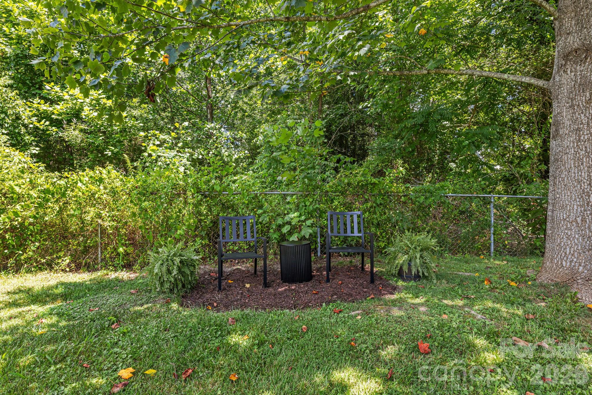 490 Ecusta Road Property Photo 23