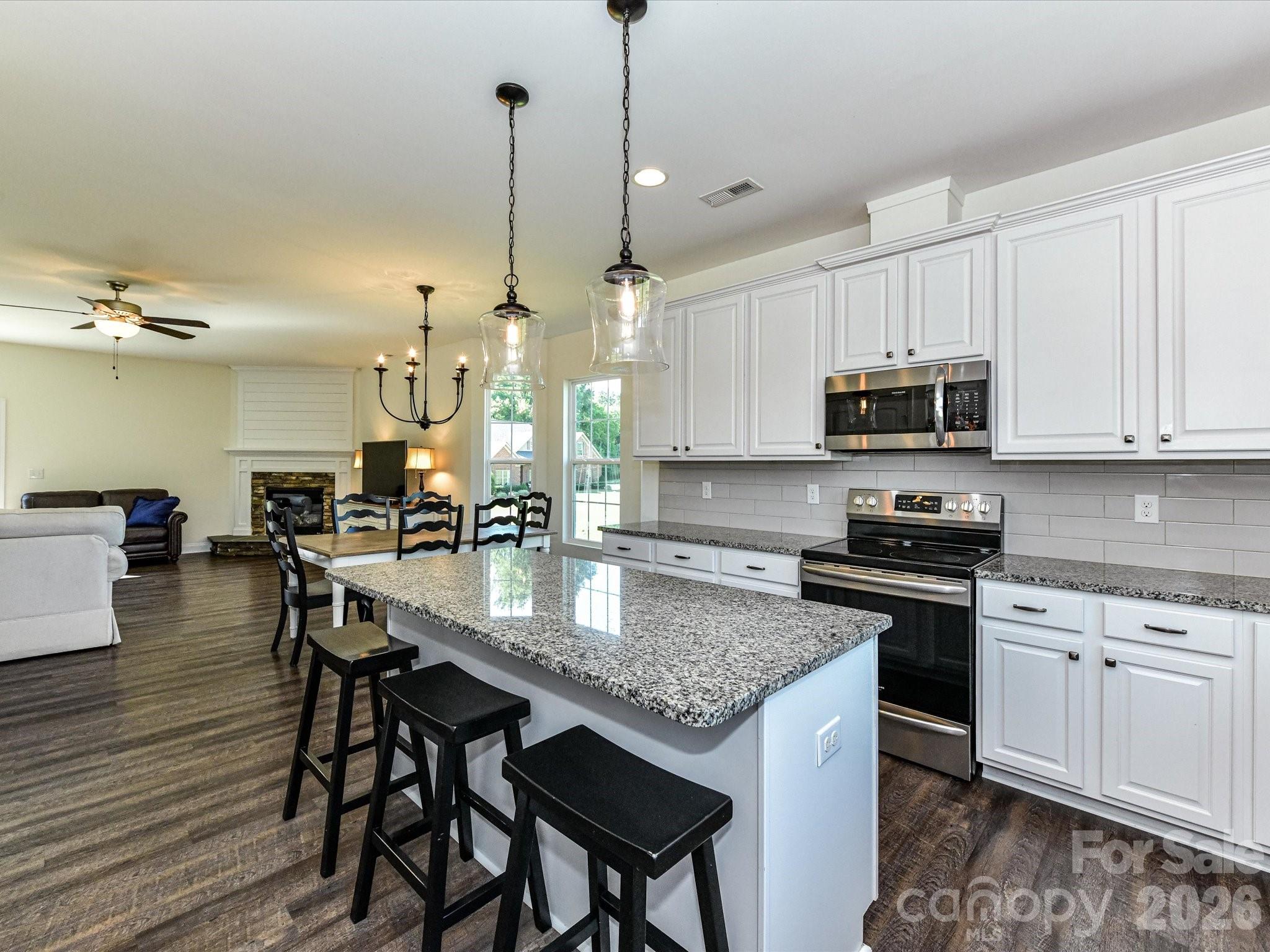 5912 Sikes Mill Road Property Photo 7