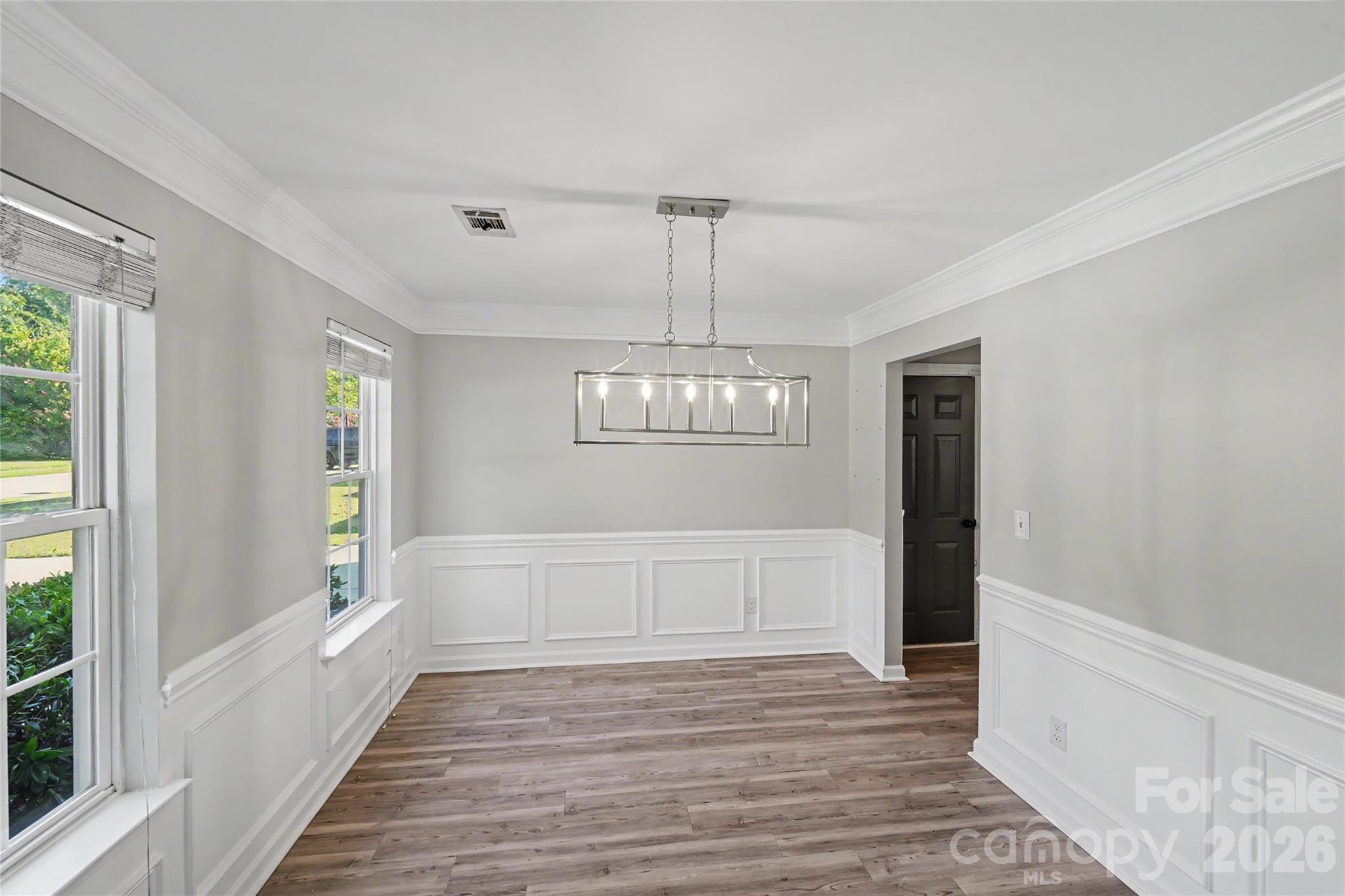 108 Madelia Place Property Photo 6