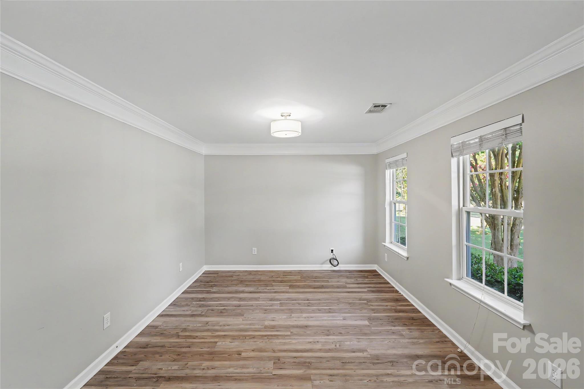 108 Madelia Place Property Photo 10
