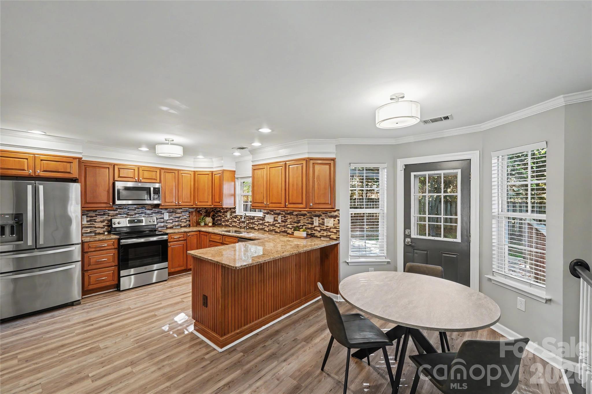 108 Madelia Place Property Photo 17