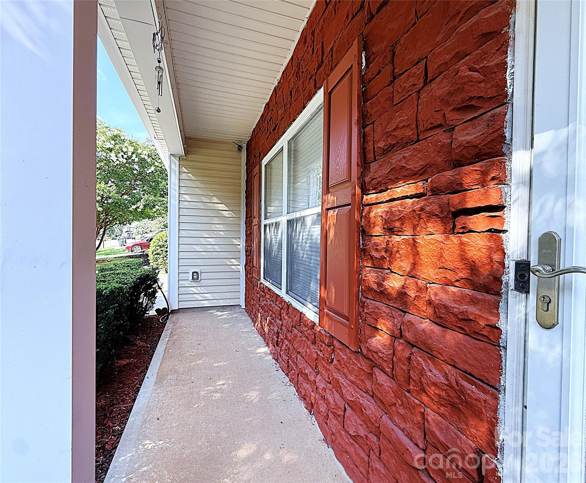 8703 Earthenware Drive Property Photo 4