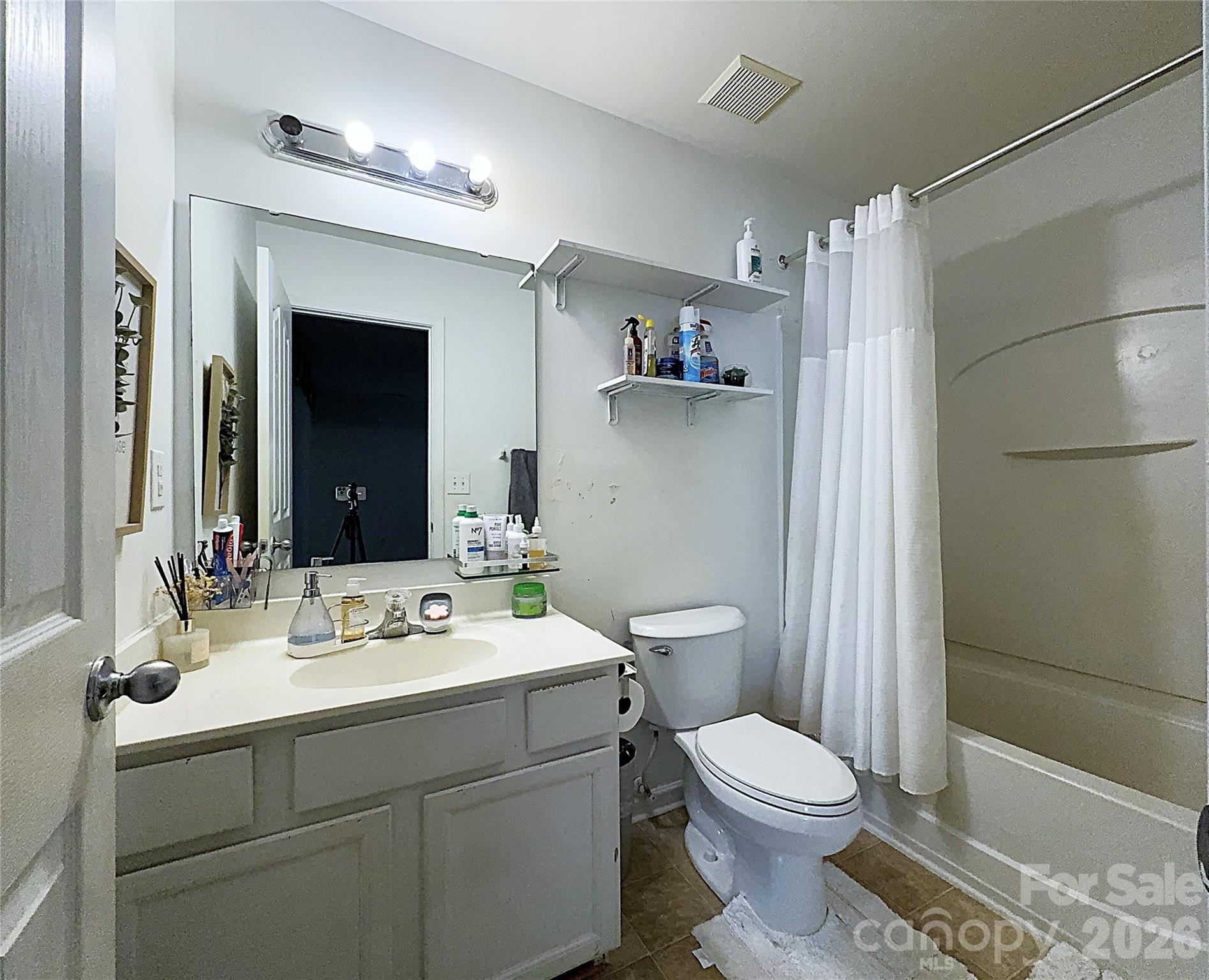 8703 Earthenware Drive Property Photo 18