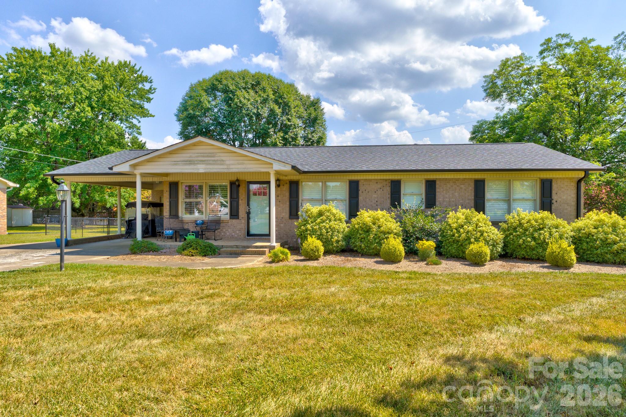 1014 Ranbar Street Property Photo 1