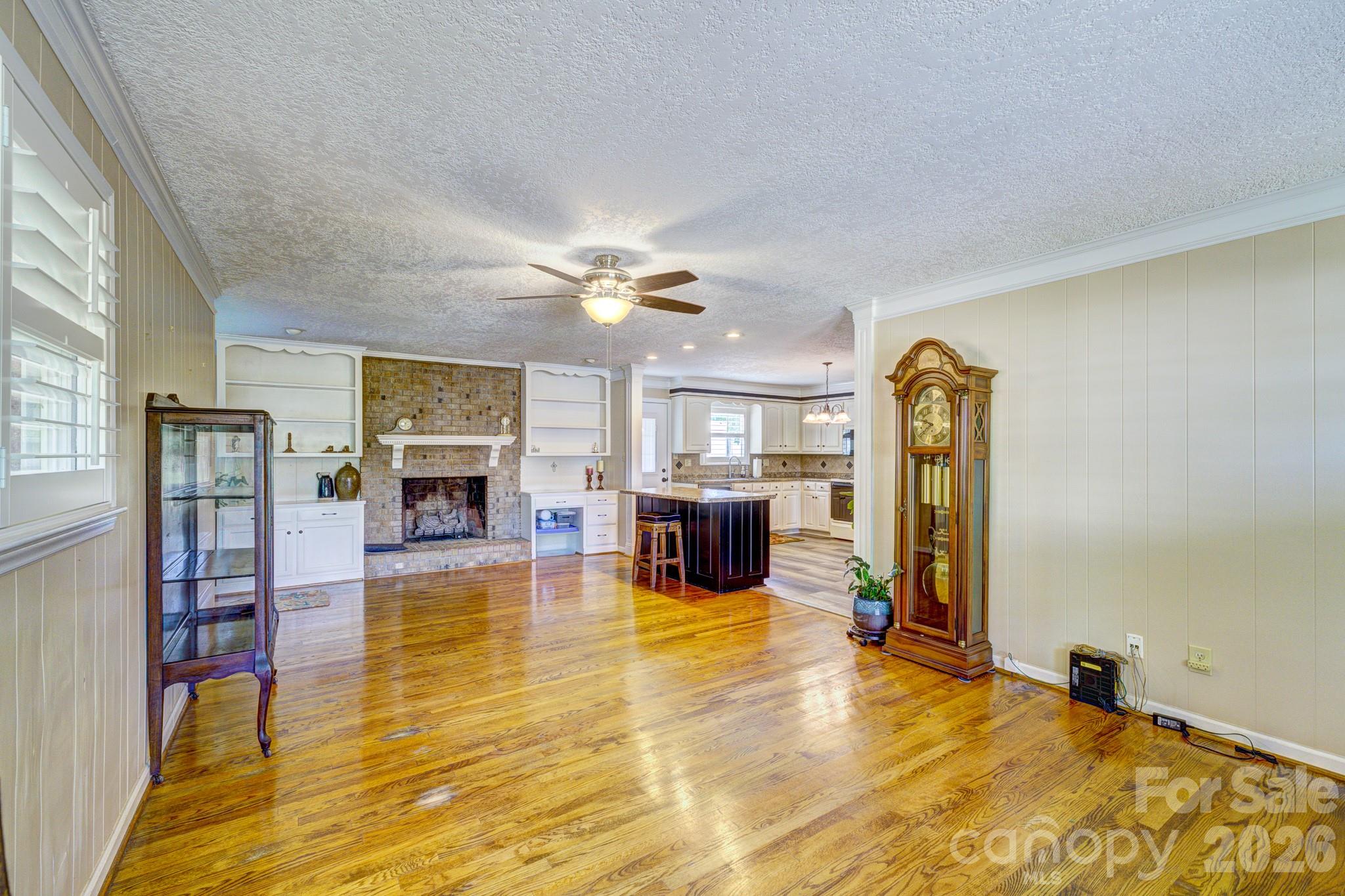 1014 Ranbar Street Property Photo 4