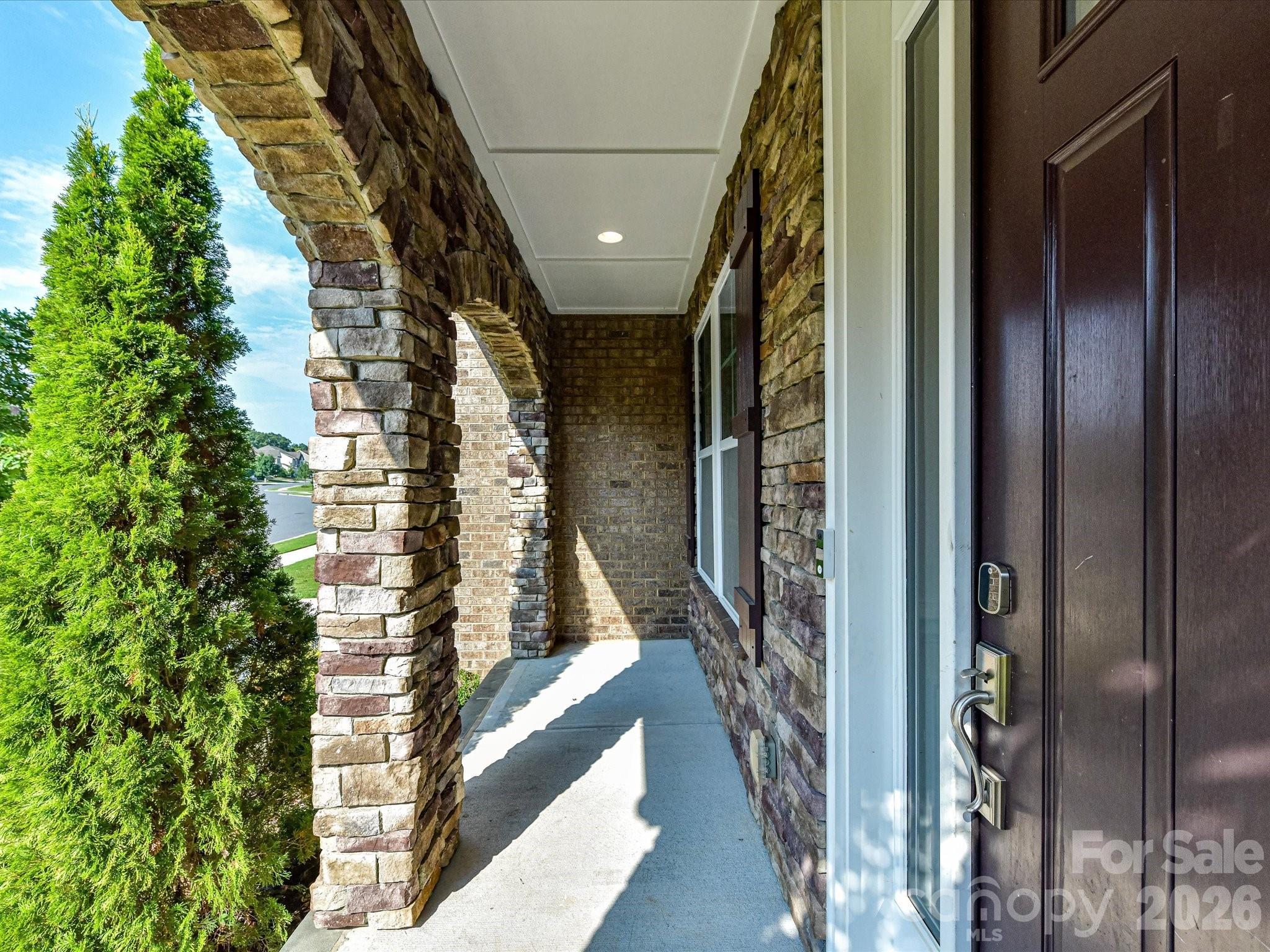 317 Somerled Way Property Photo 3