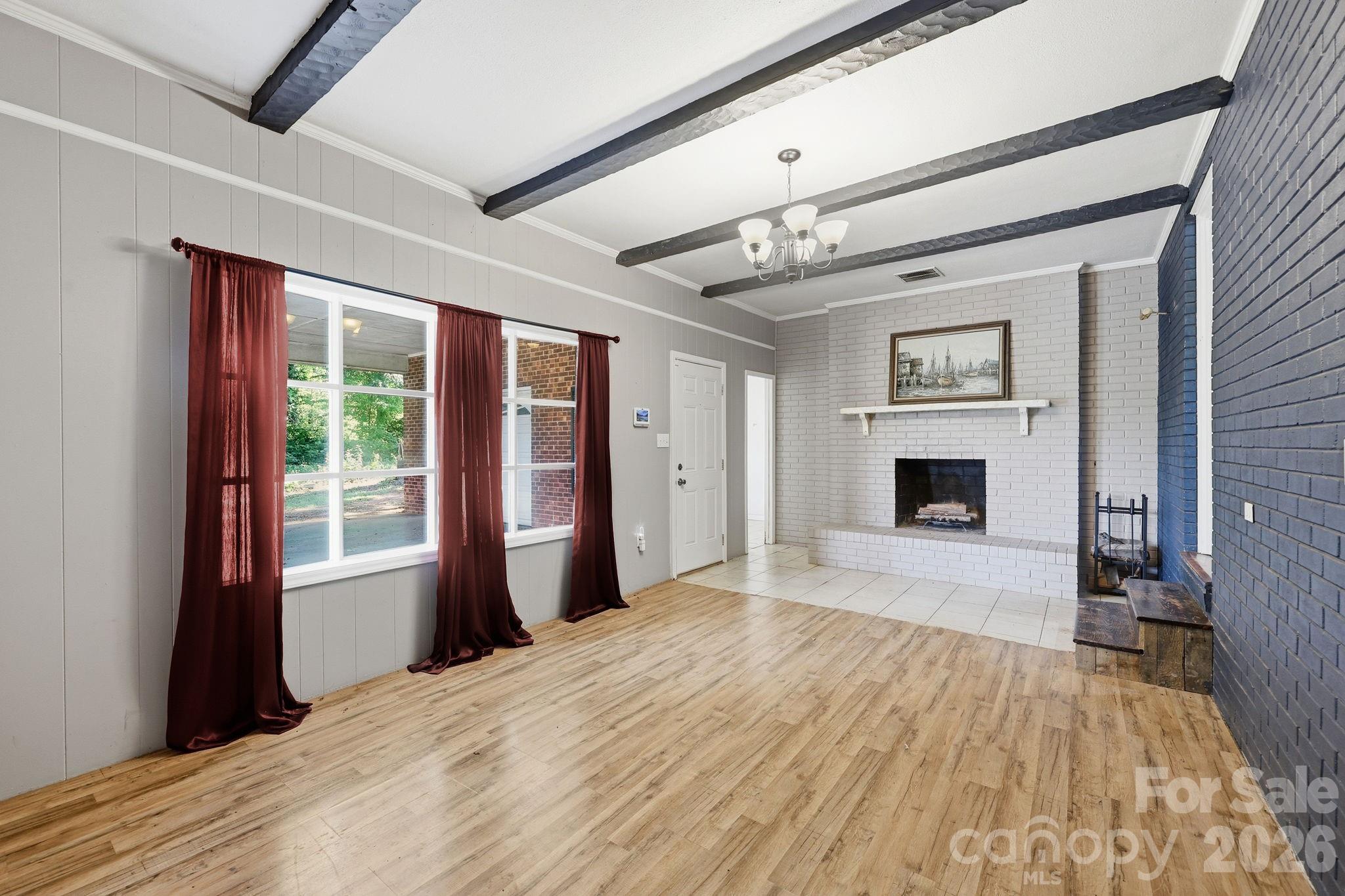 355 Swink Avenue Property Photo 7