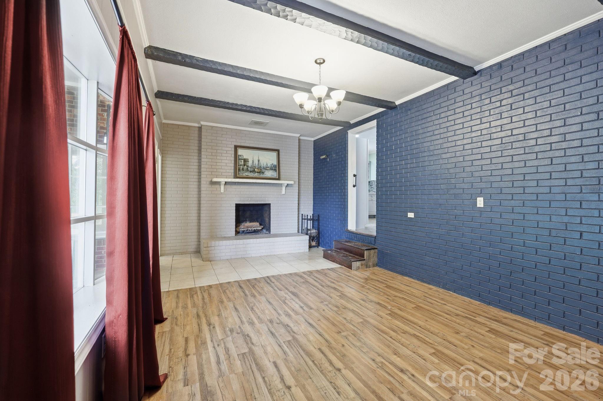 355 Swink Avenue Property Photo 8