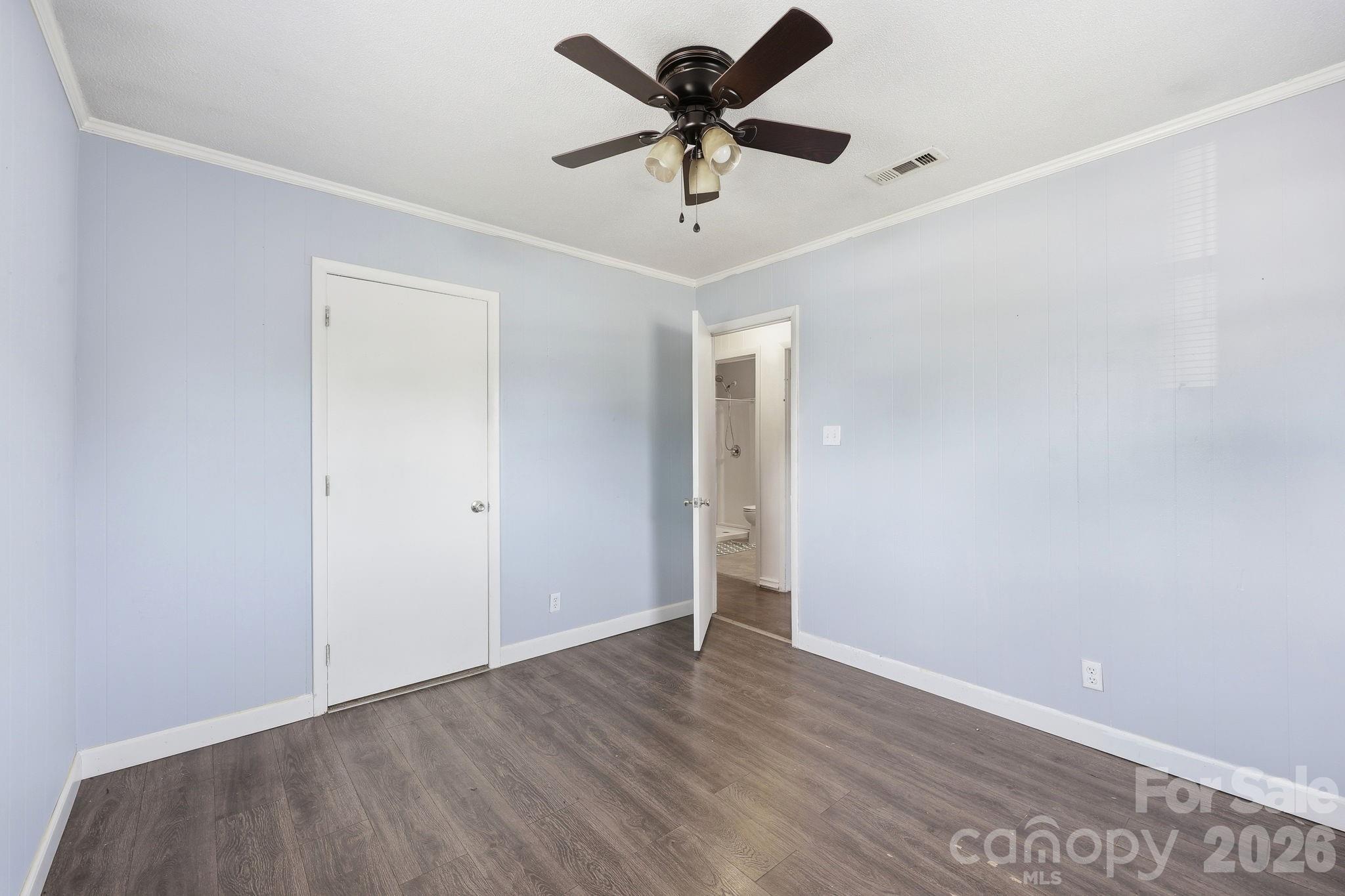355 Swink Avenue Property Photo 13