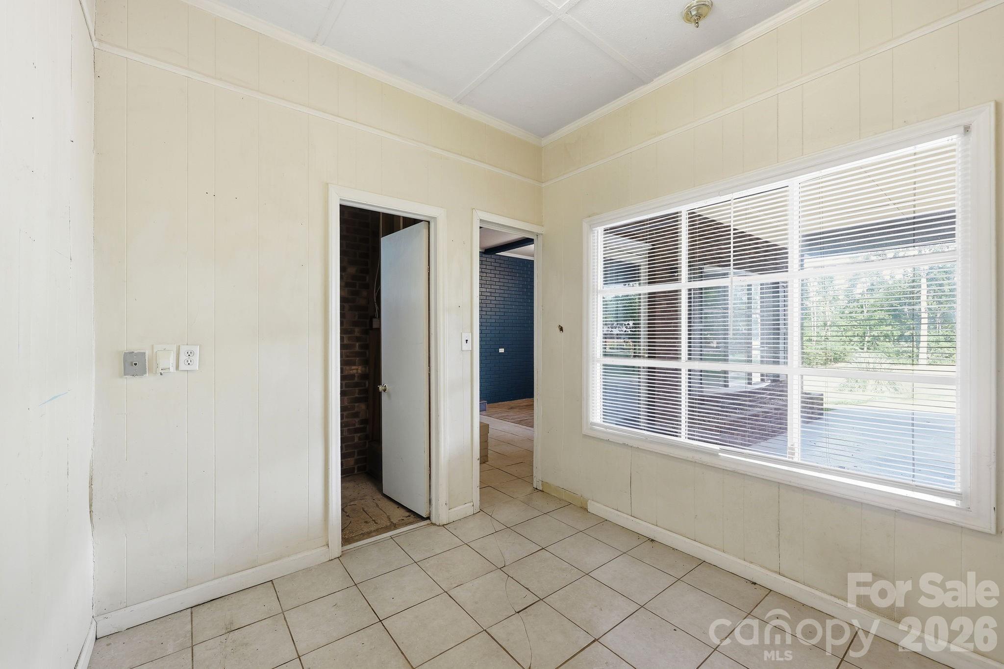 355 Swink Avenue Property Photo 16
