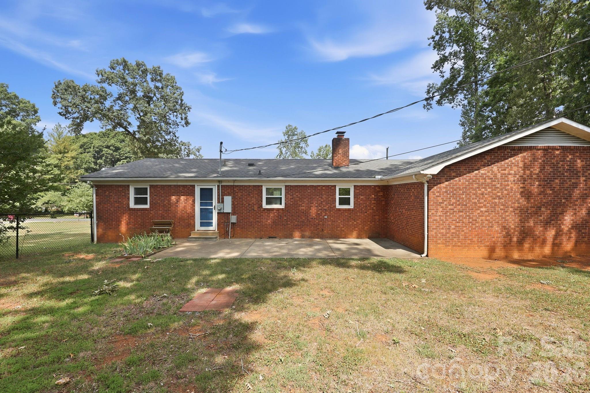 355 Swink Avenue Property Photo 20