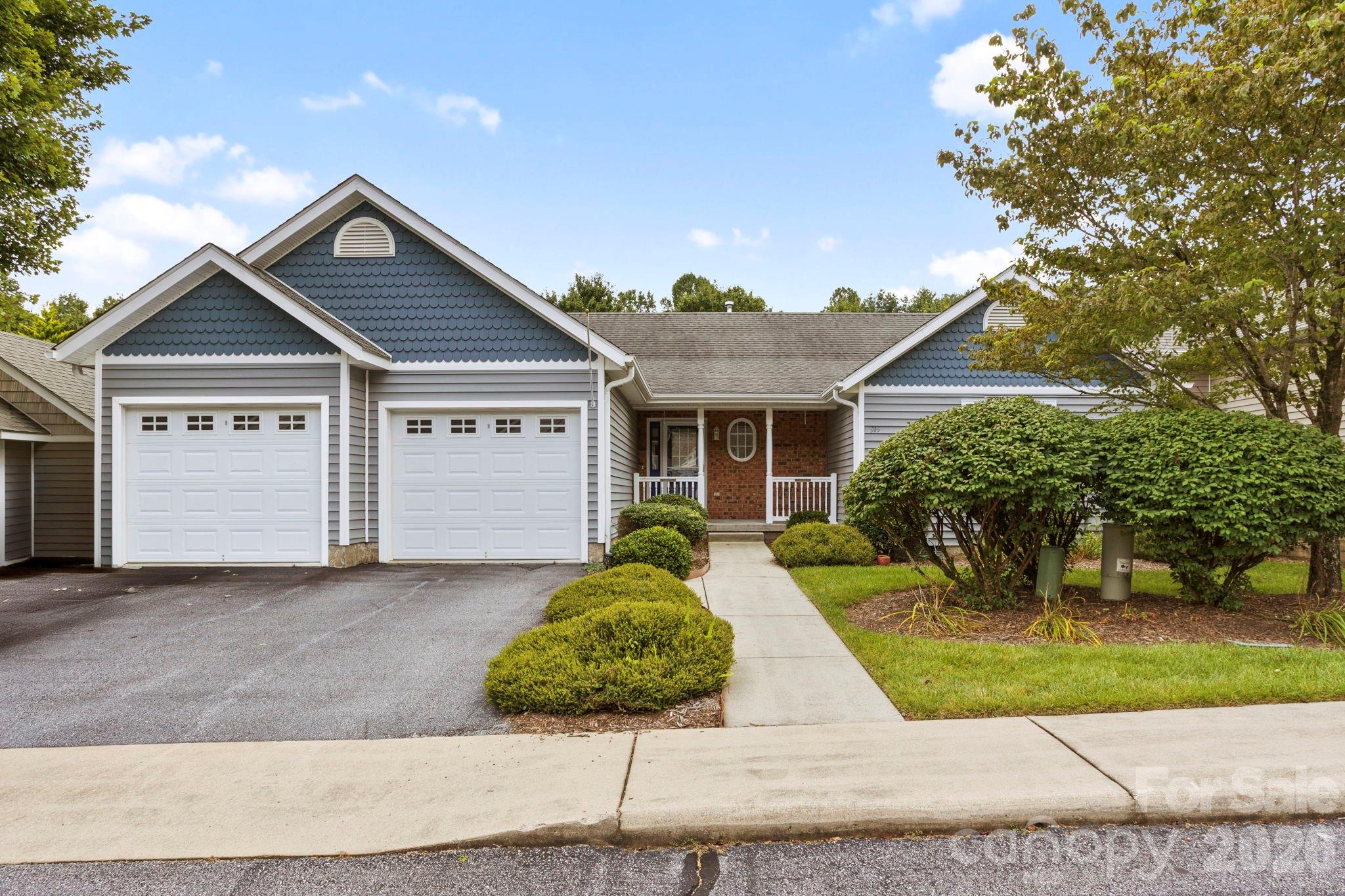 315 Charlestown Drive Property Photo 1
