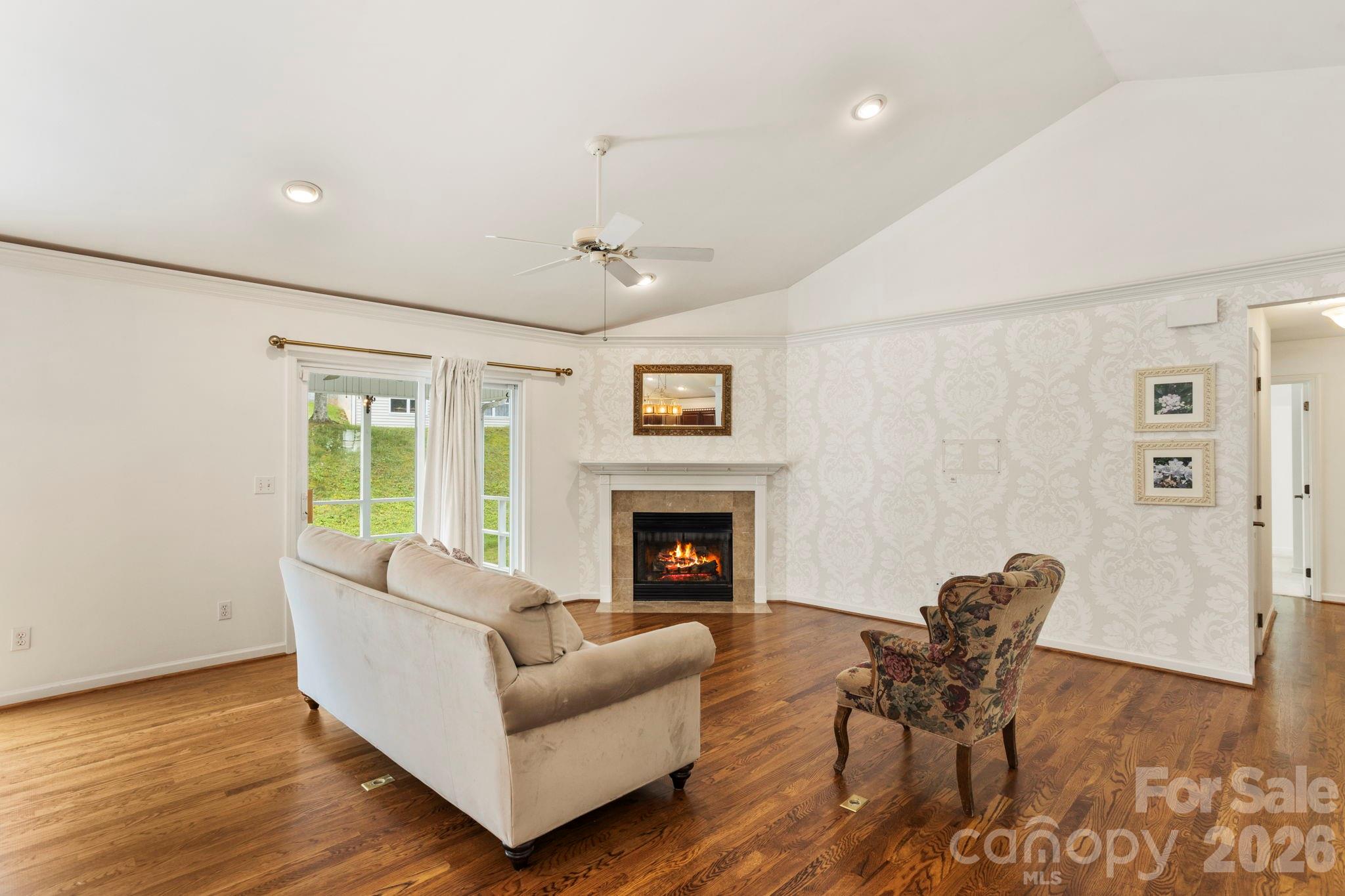 315 Charlestown Drive Property Photo 7